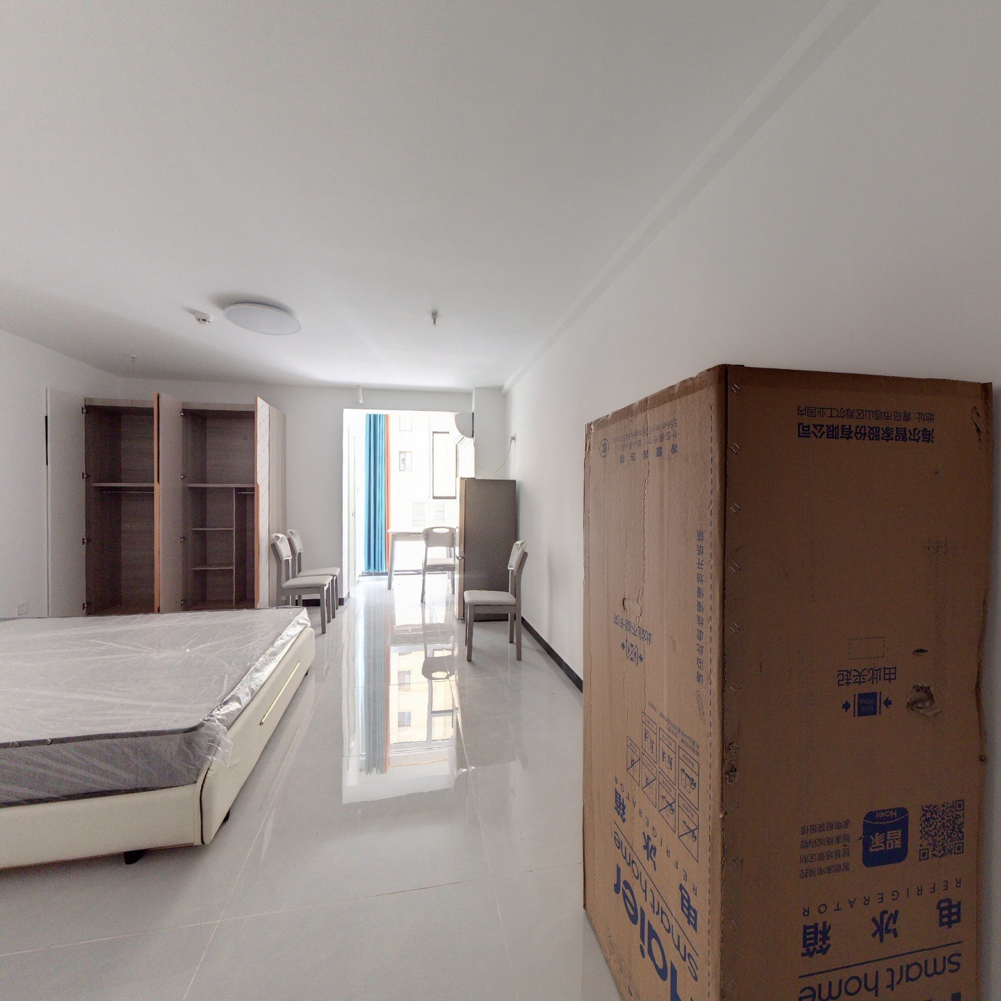 名流美域小区，开发区，购物方便大开间