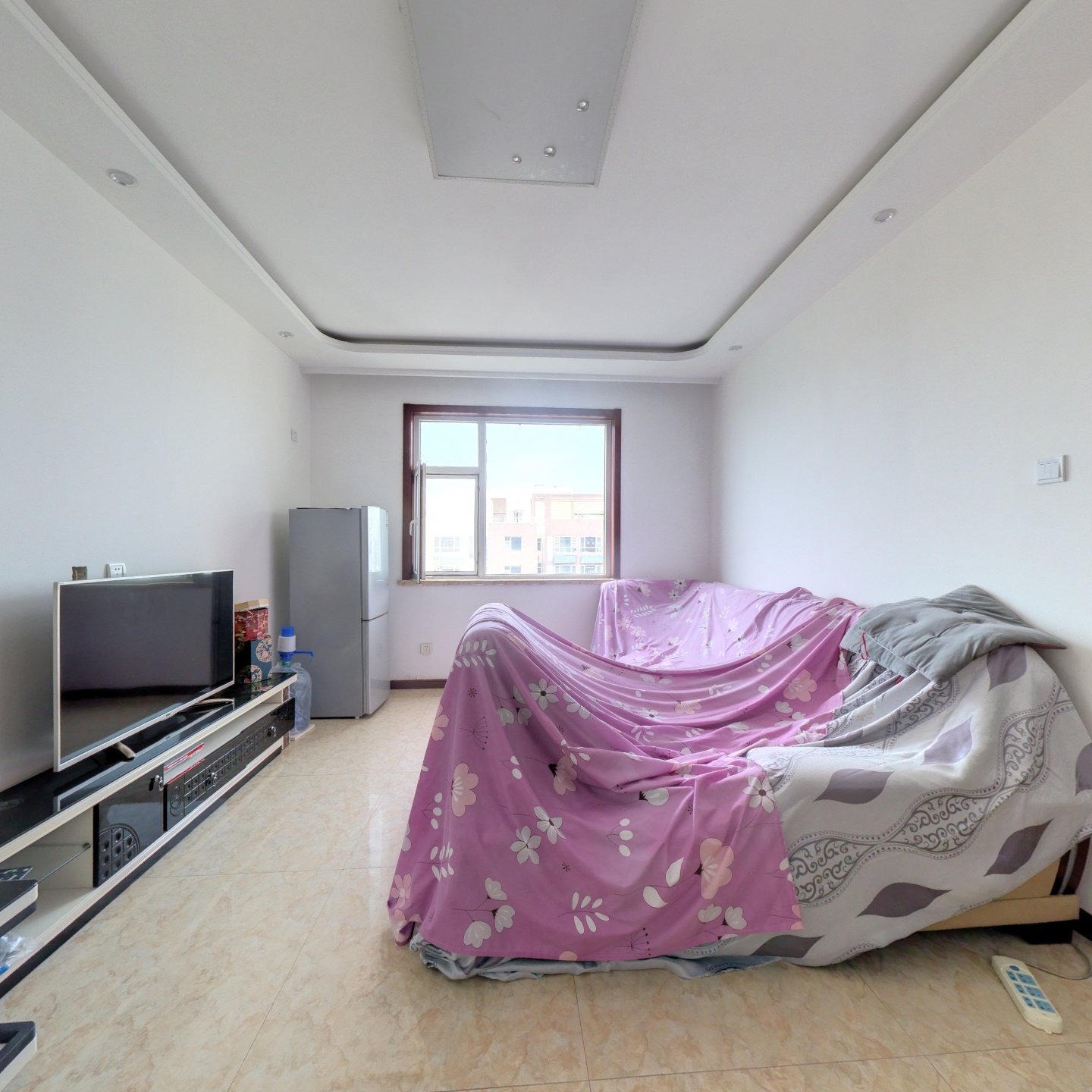 南北通透精装修两居室，拎包入住