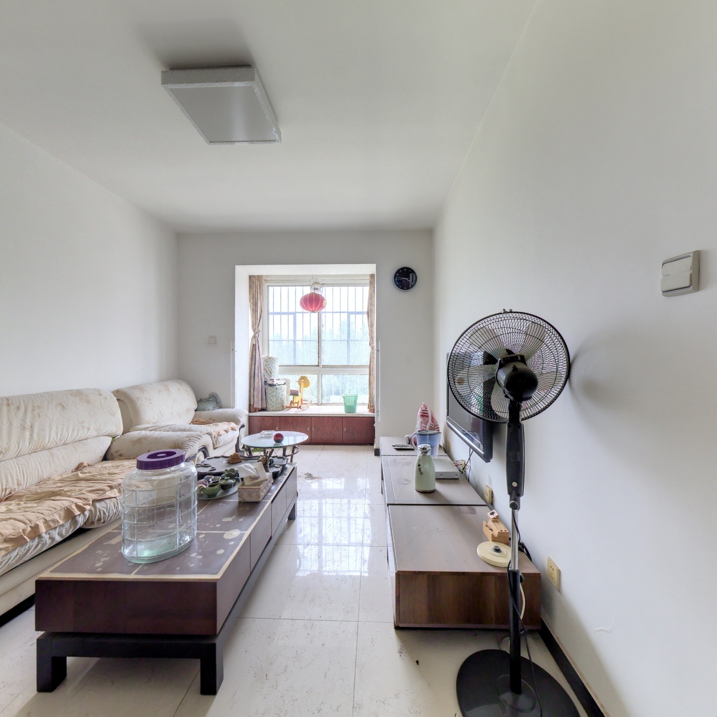 838沿线，70年产权，集体供暖，南北通透