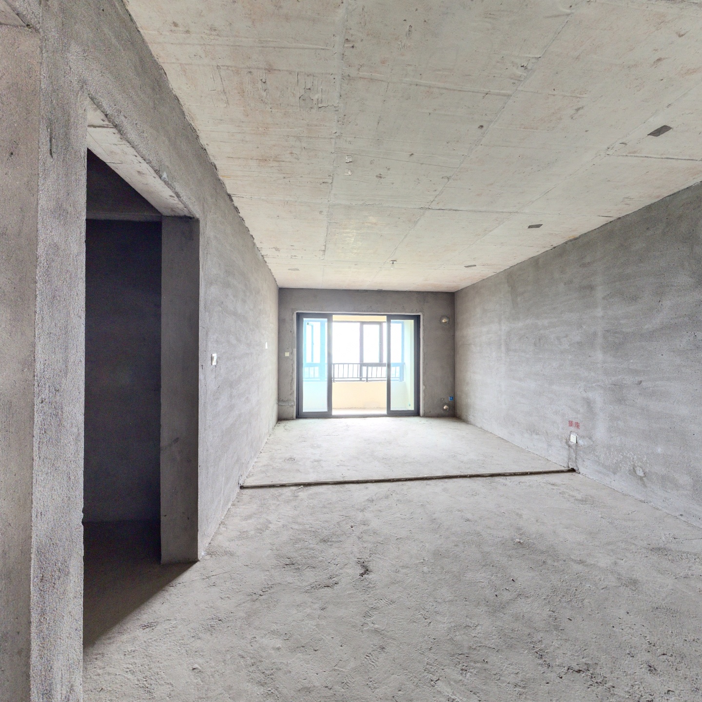 南长沙富力城地铁口房东倒挂出售，视野好可看江