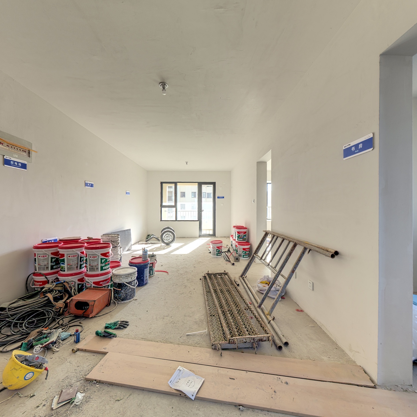 全明格局 集中供暖 一梯两户 得房率高 没有浪费空间