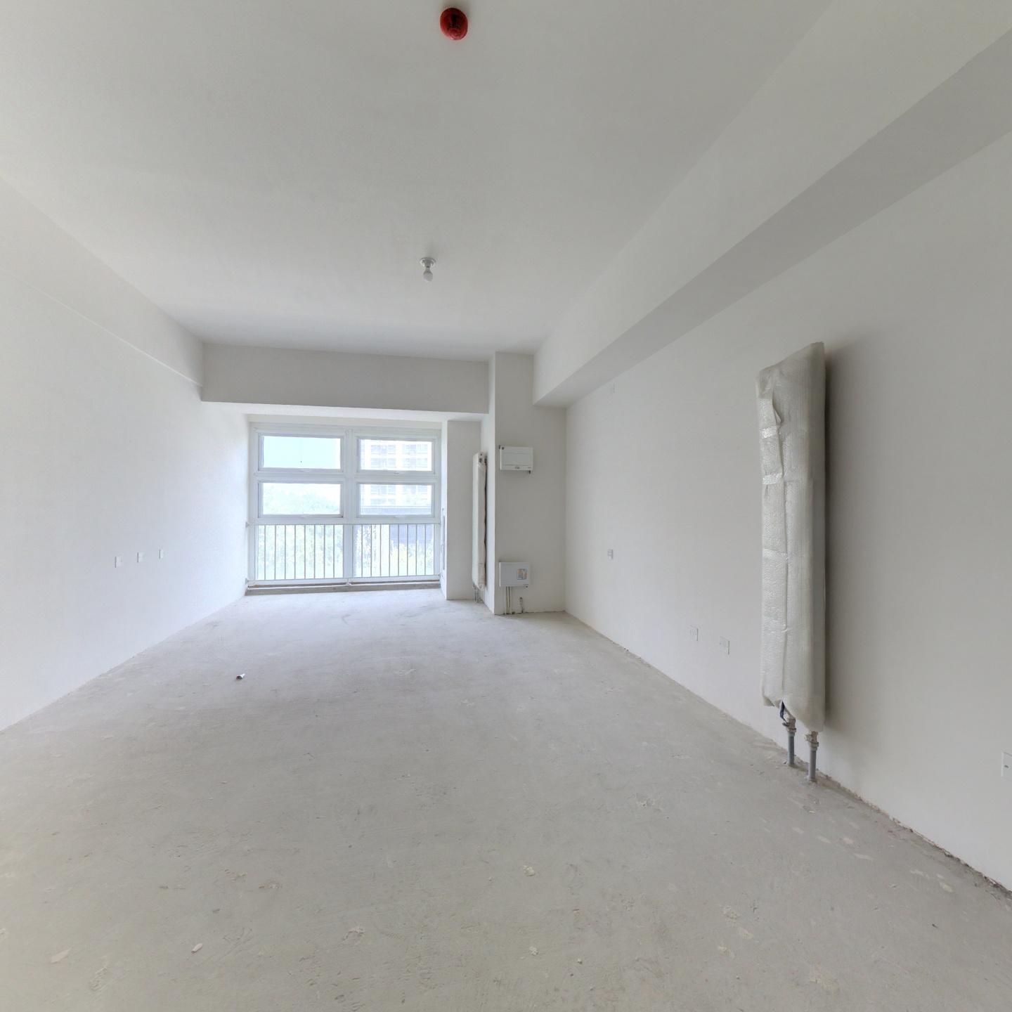 万科城际之光一居室 户型方正 全天采光