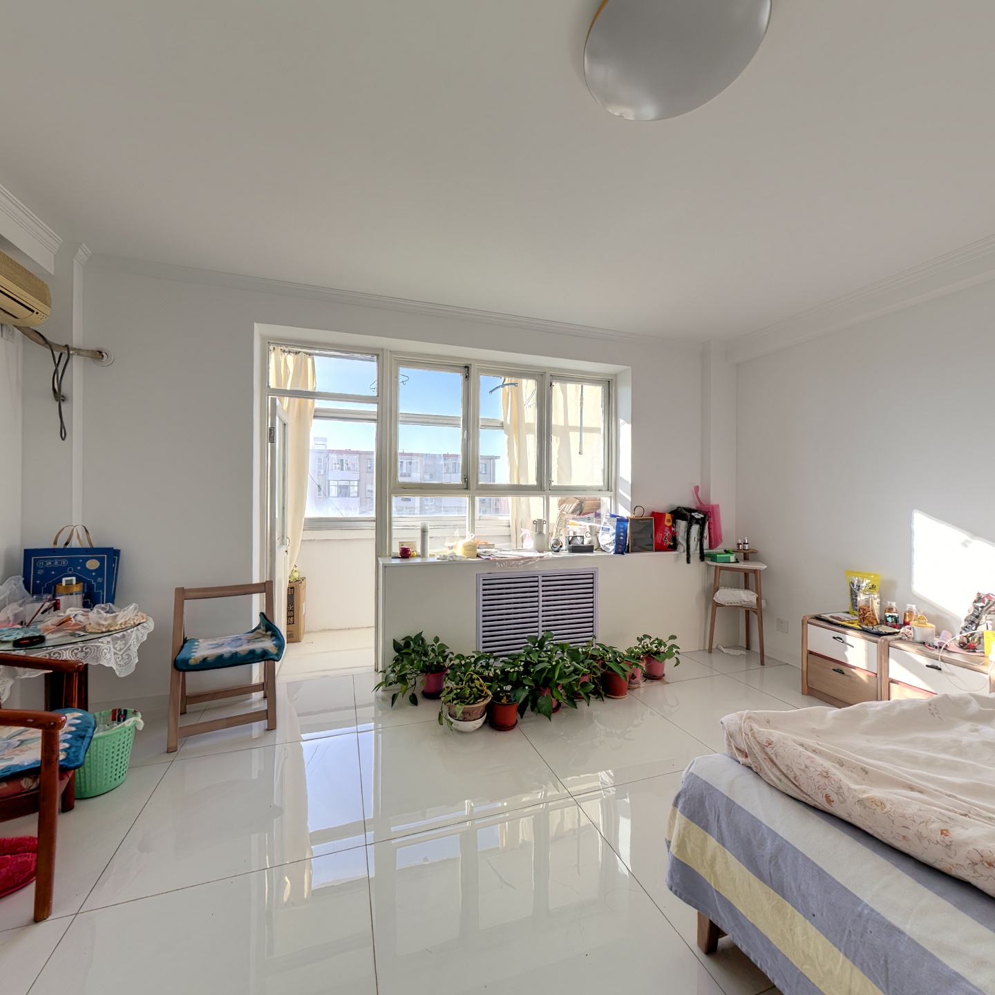 南关       南北通透两居   随时过户    急售