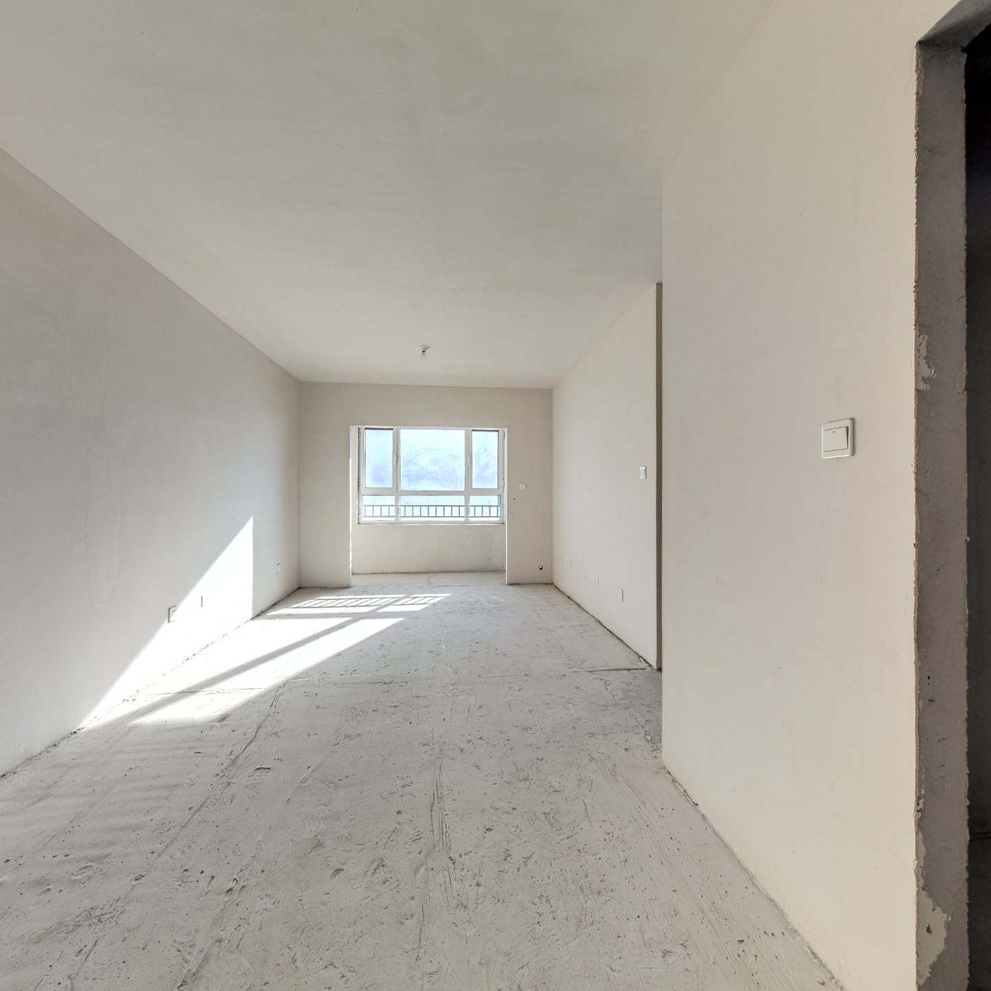 印象城，新小区，临火车站，近高铁，大三居，配套成熟