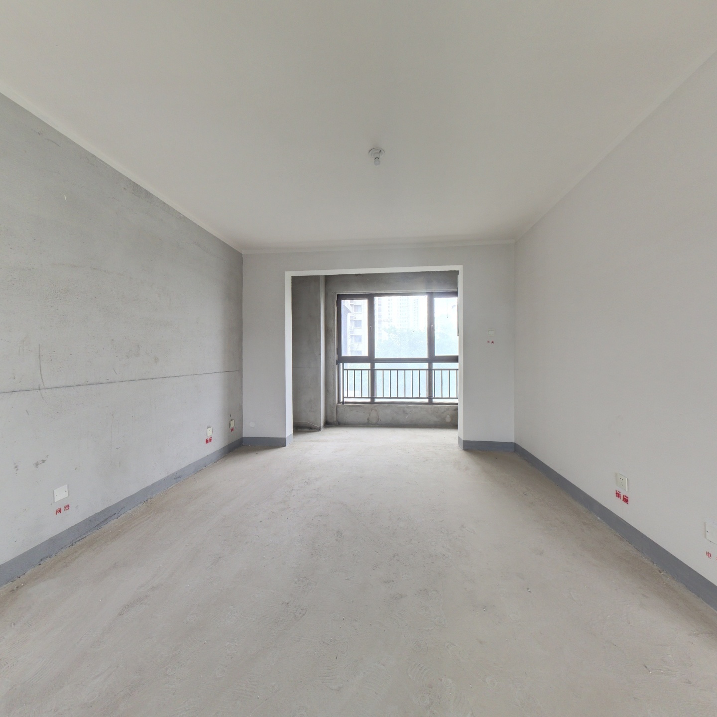 南北通透，集中供暖 人车分流 保利物业管家式服务