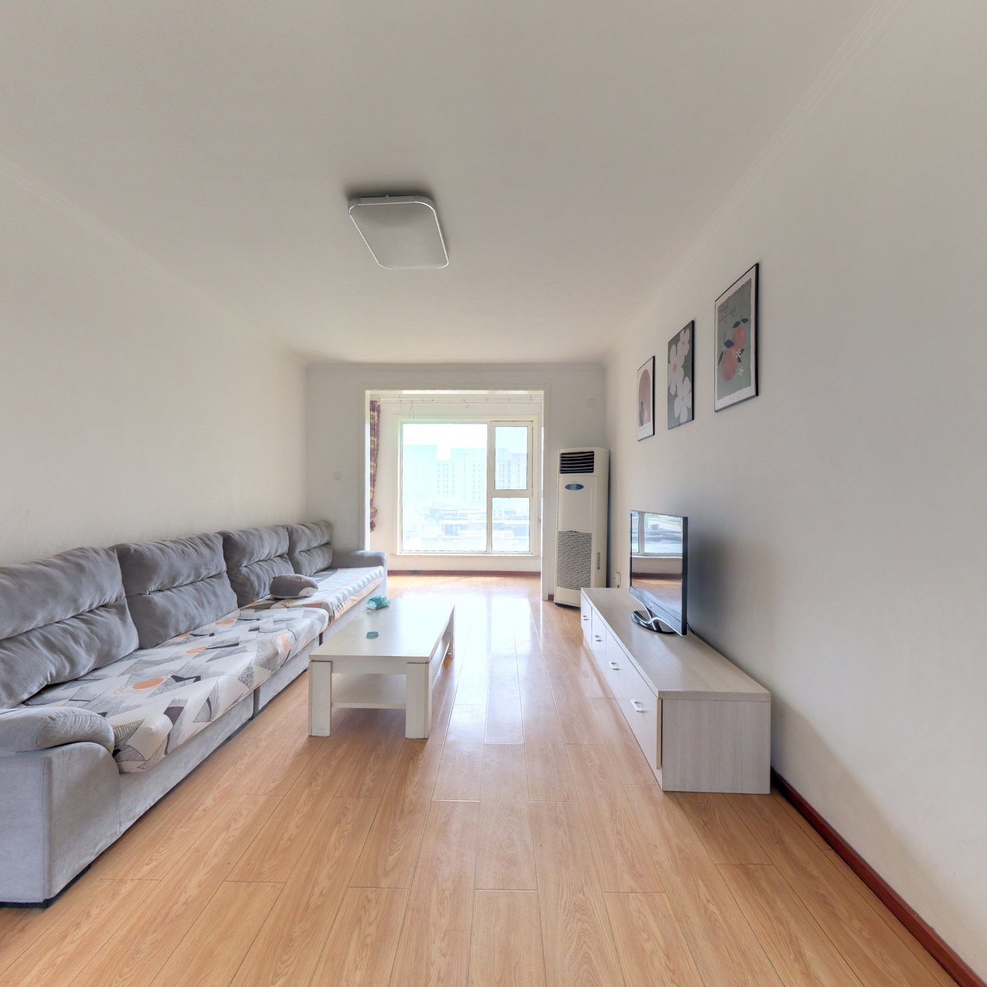 南北通透三居 带装修 全天采光 房本满二