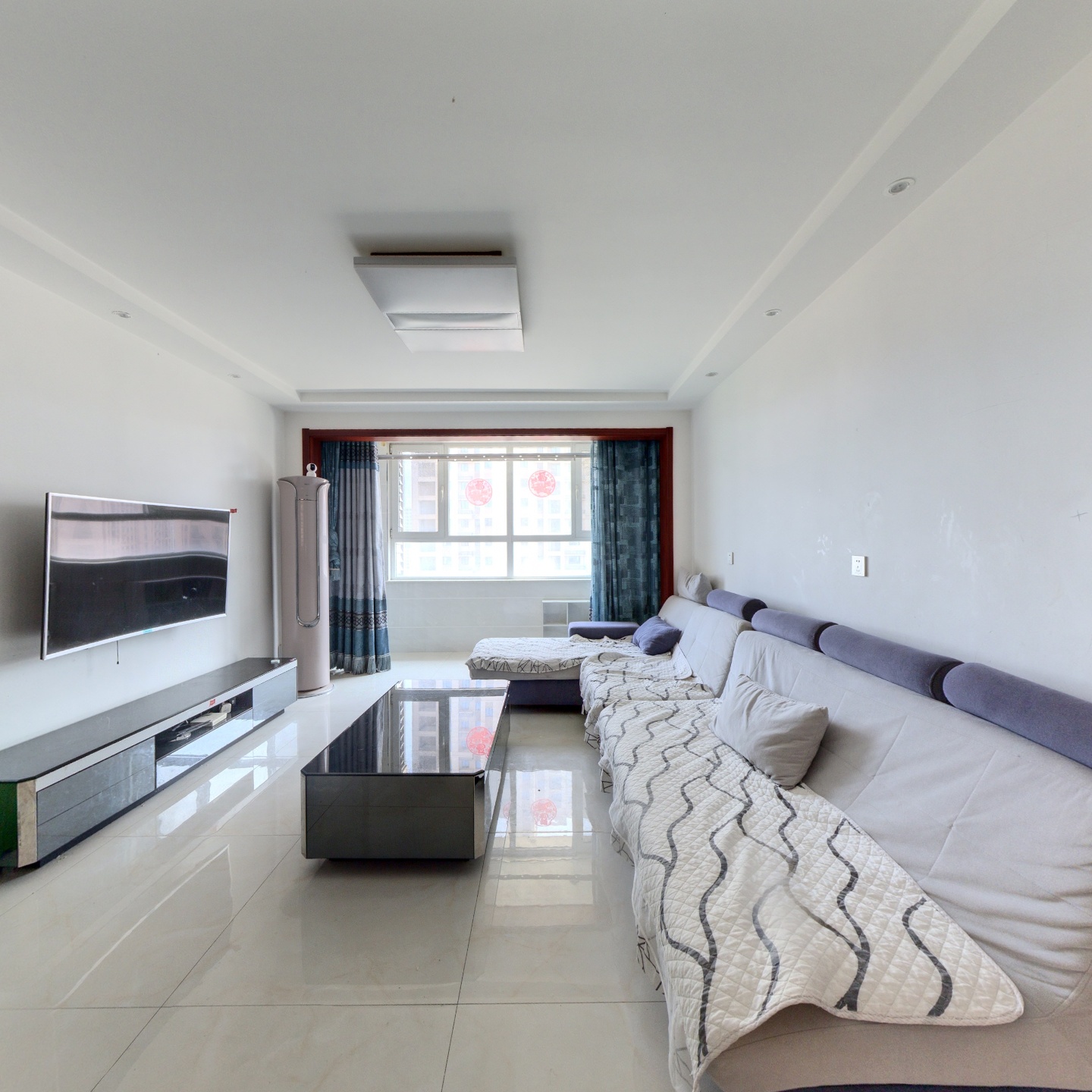 南北通透户型 采光好、视野好 ，税费低，交通便利.