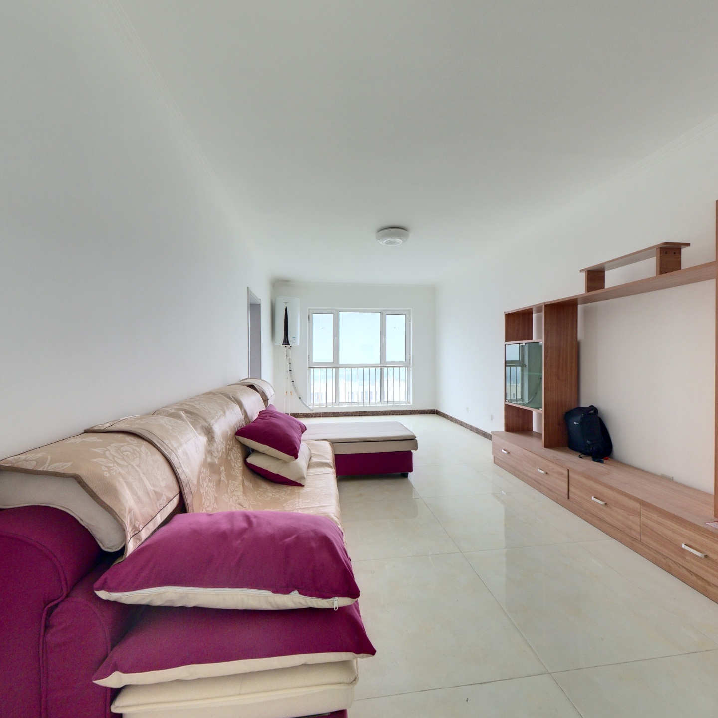 急售三利一期带装修两居，价格美丽