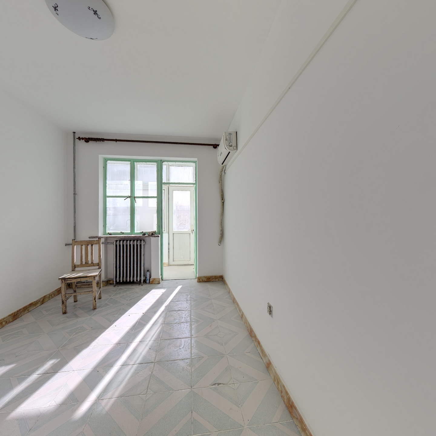 双塔西丁 华阳路 建安一公司家属院 一层带院