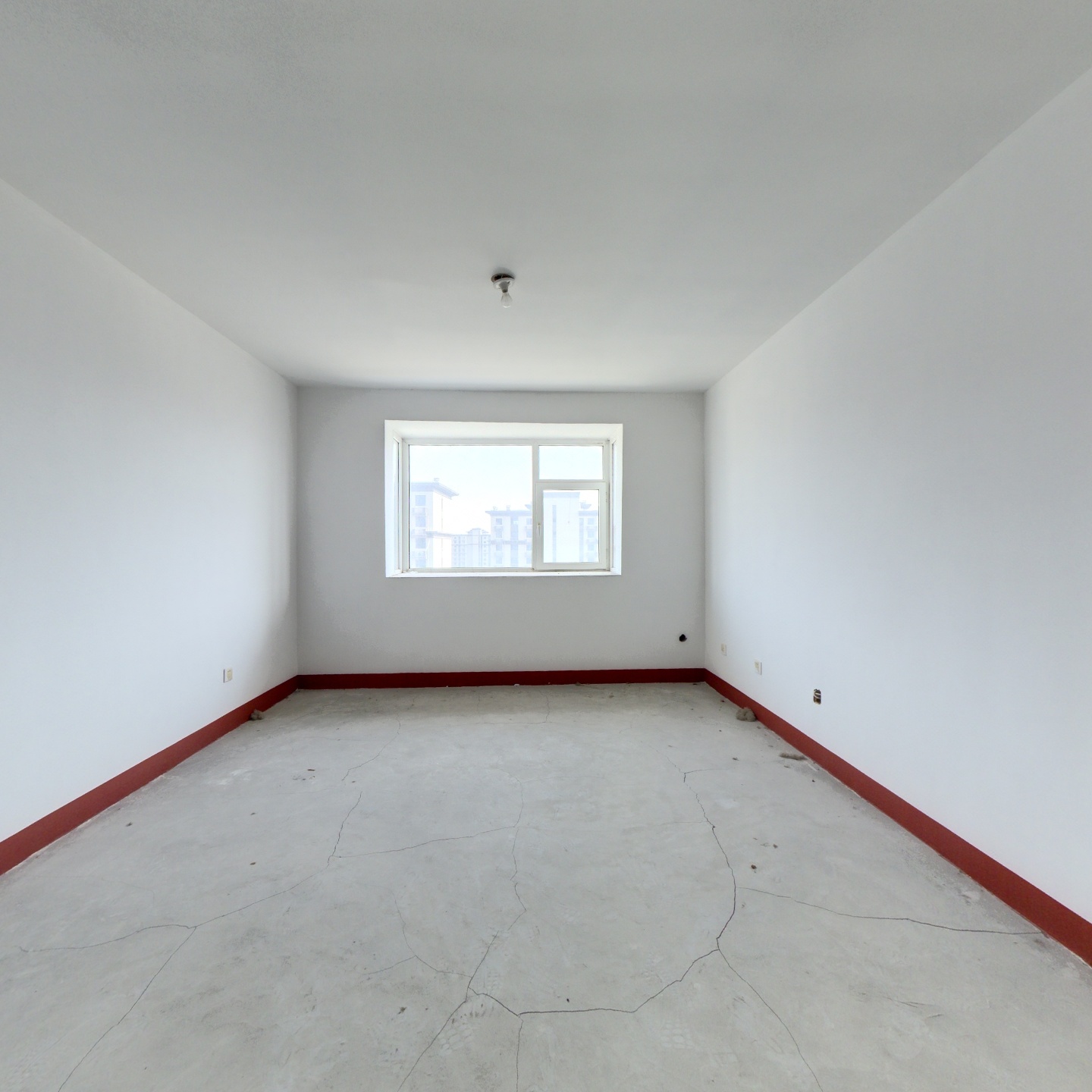 小区交通便利，绿化优秀，配套服务完整