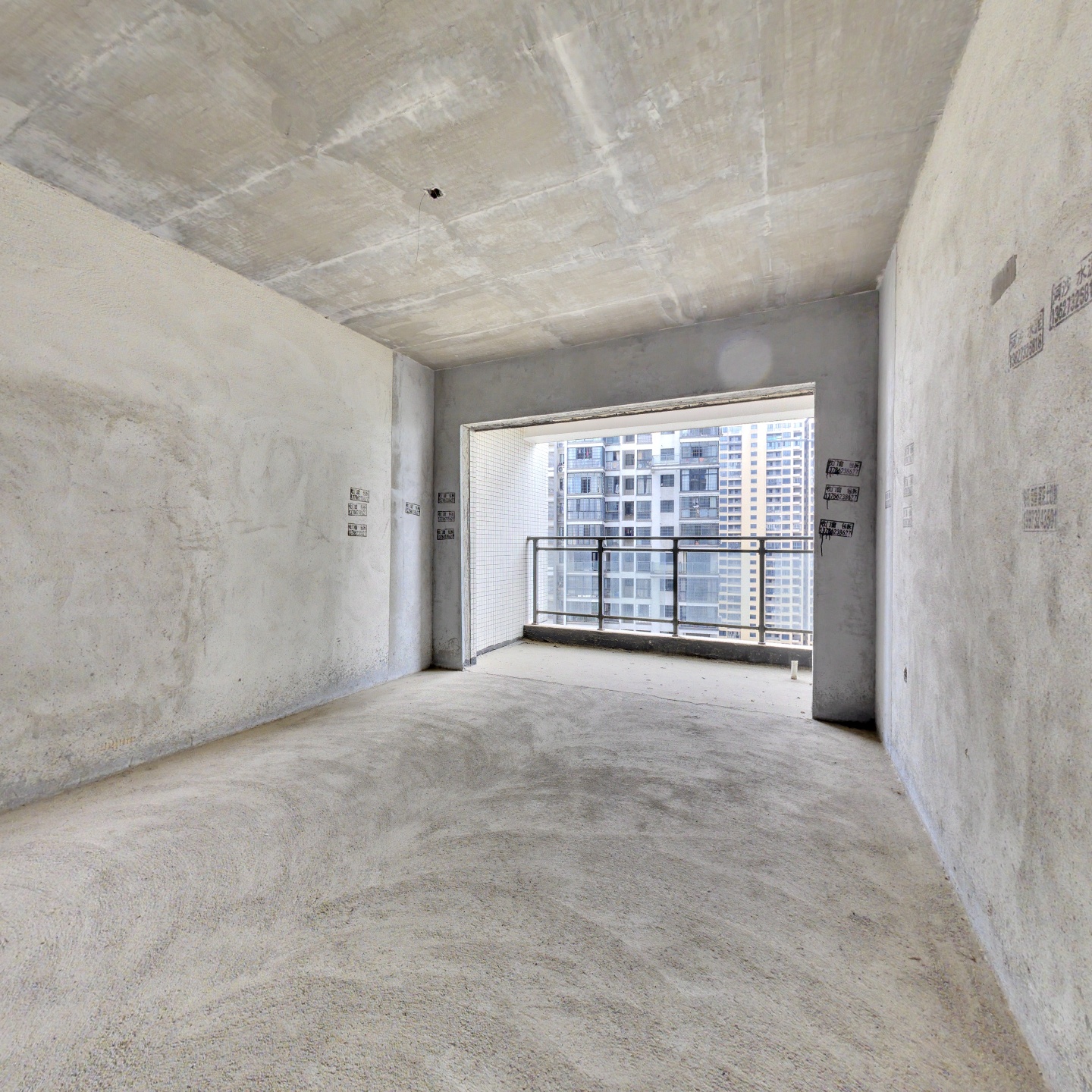 九华万隆清花坊丨新小区毛坯  两房出行方便