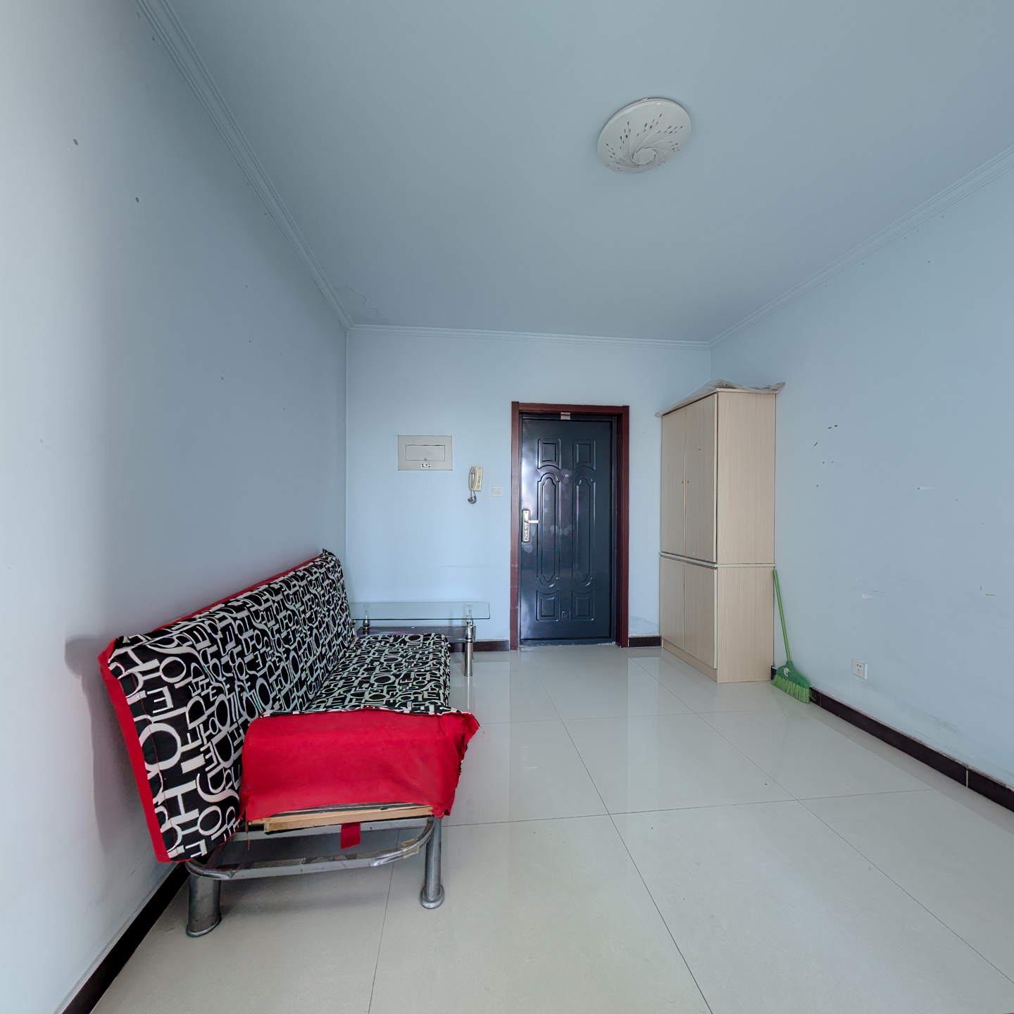 水岸花城一居西南户型出售中间楼层