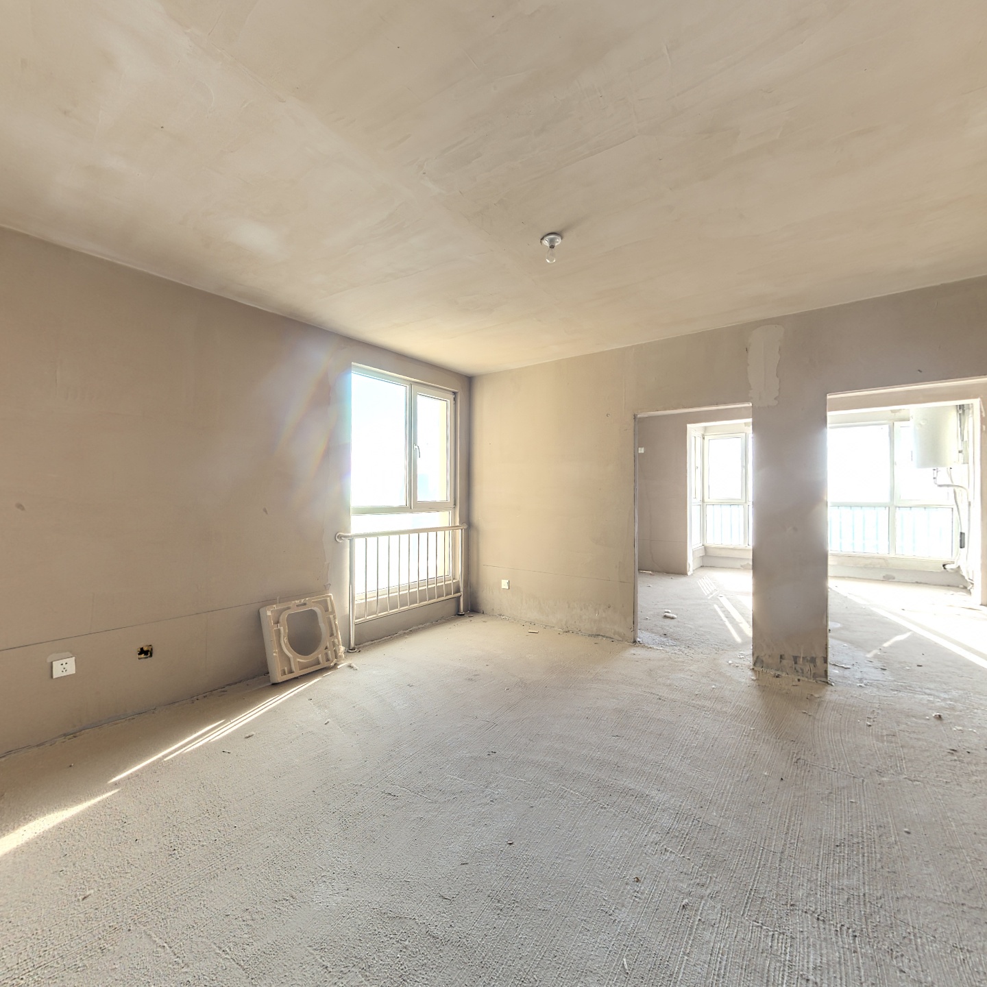 房本满二户型方正 毛坯房随意装修