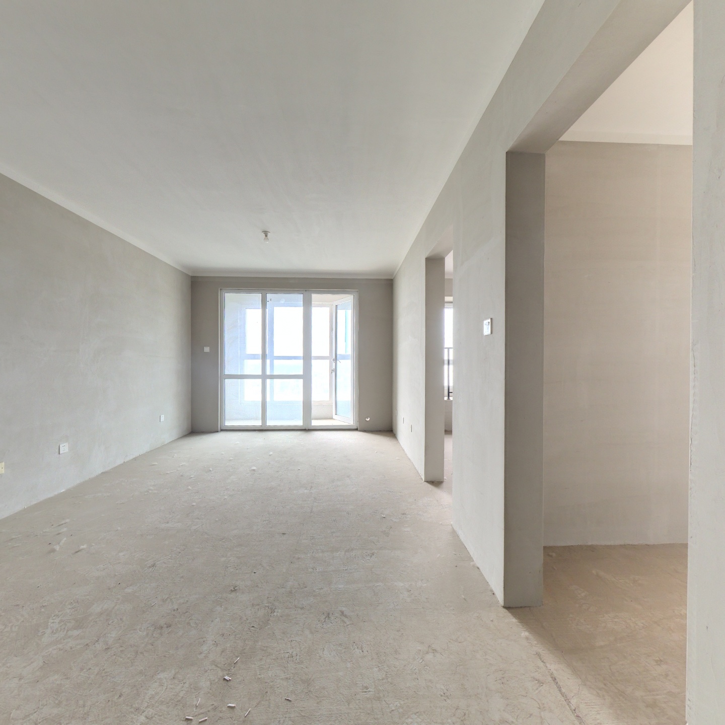 高铁通勤现房，标准三居，好楼层，采光充足