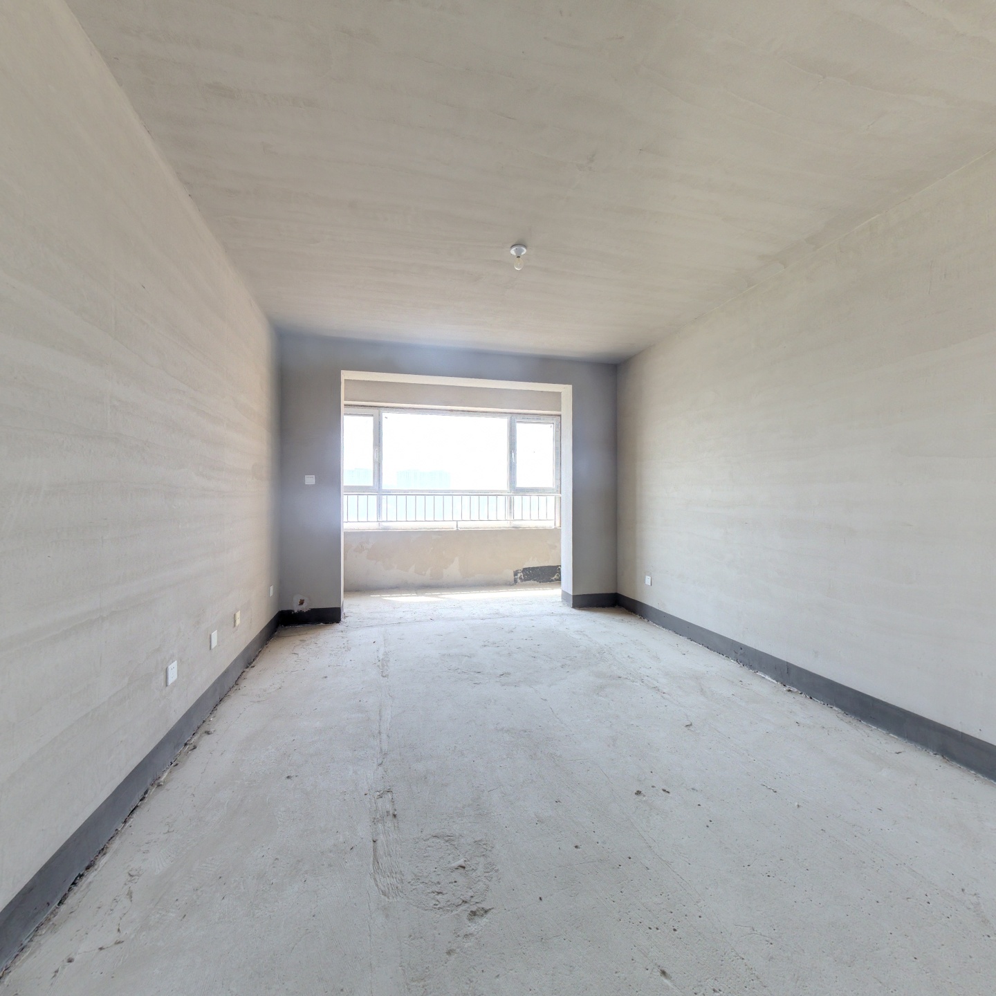 位置优越，交通便利，配套齐全！