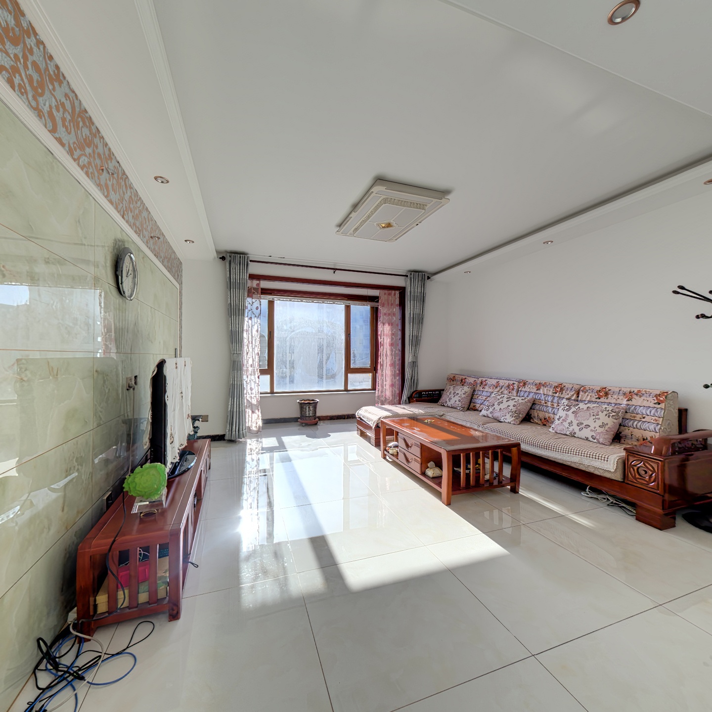 涿州高铁东站高铁新干线全明简装3居室，楼层高采光好