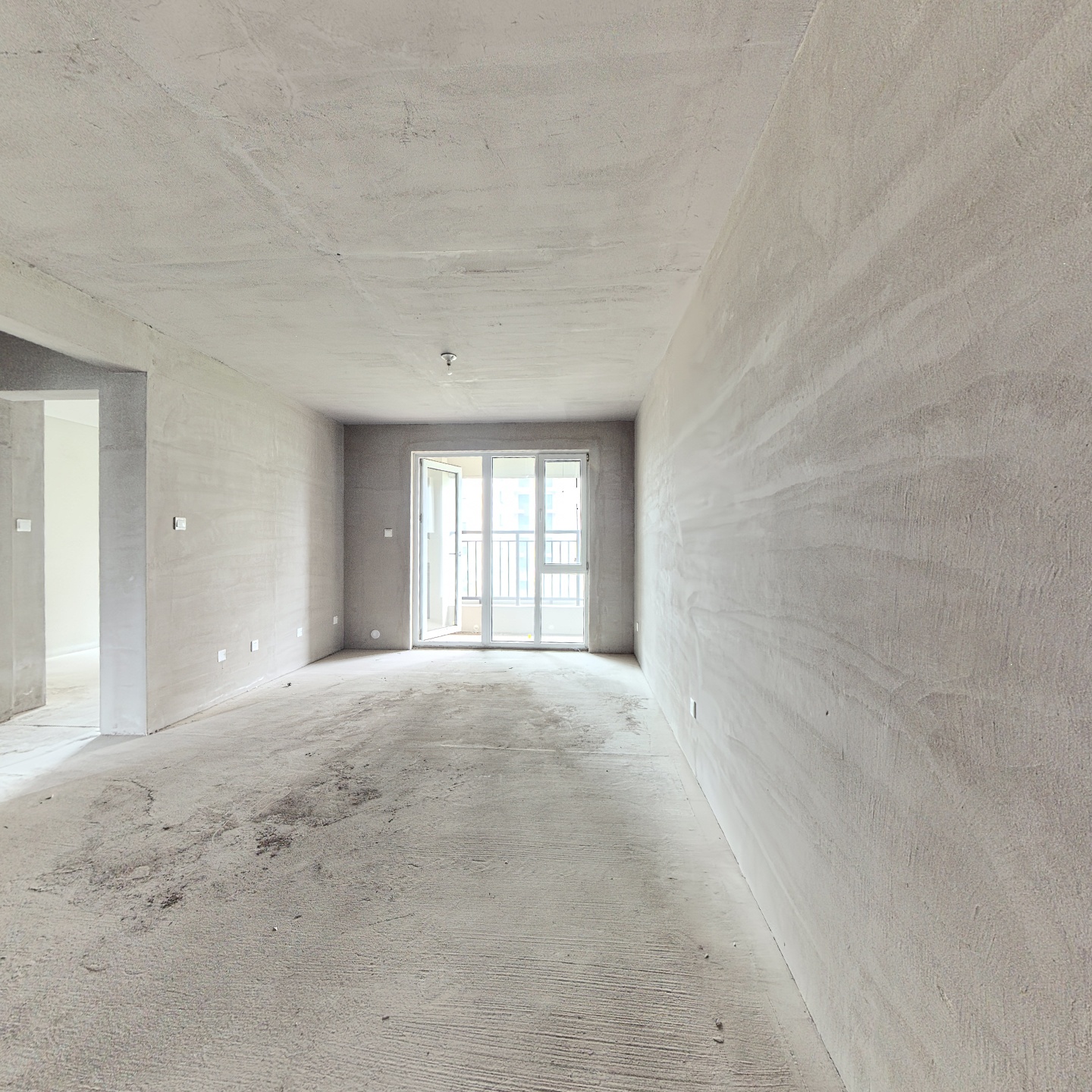 花园洋房大社区南北通透两居出售