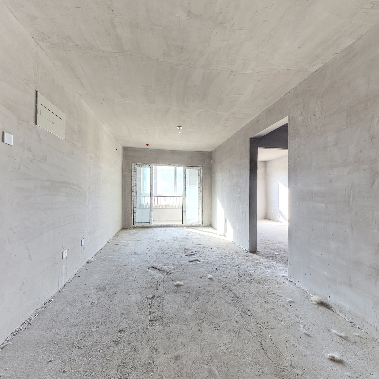 德信公园，两居电梯房，绿化绿35%以上，人车分流