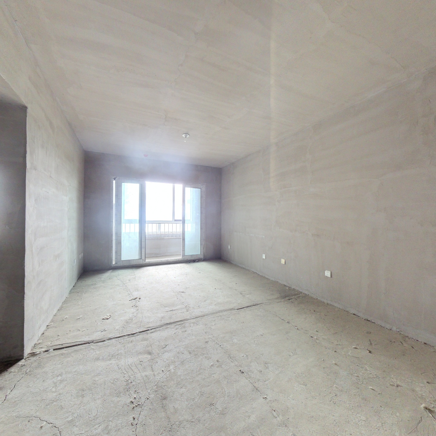 小区在华阳路北德信公园旁，房龄新，社区人车分流