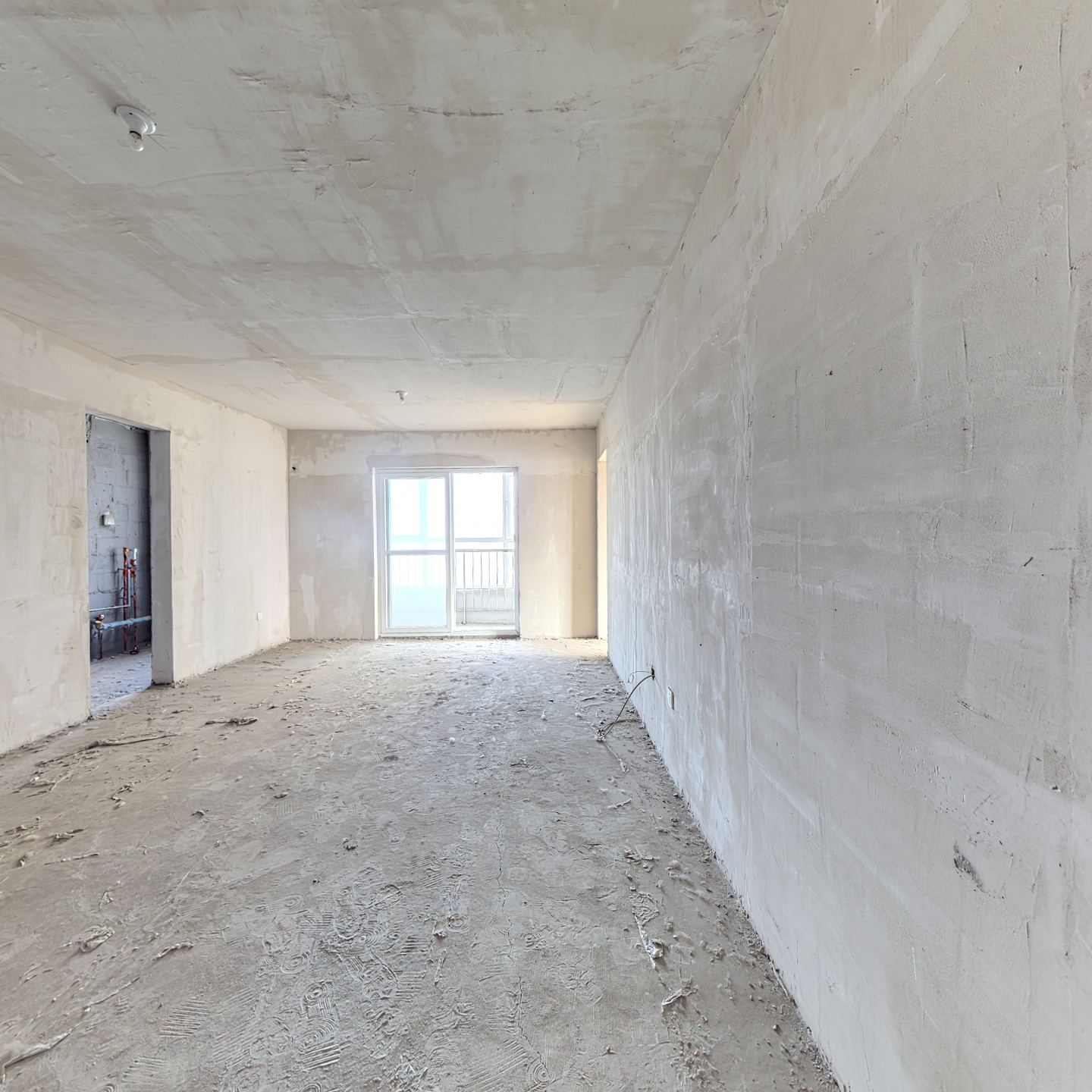 此房满五唯一 户型方正 中间楼层 配套设施全齐