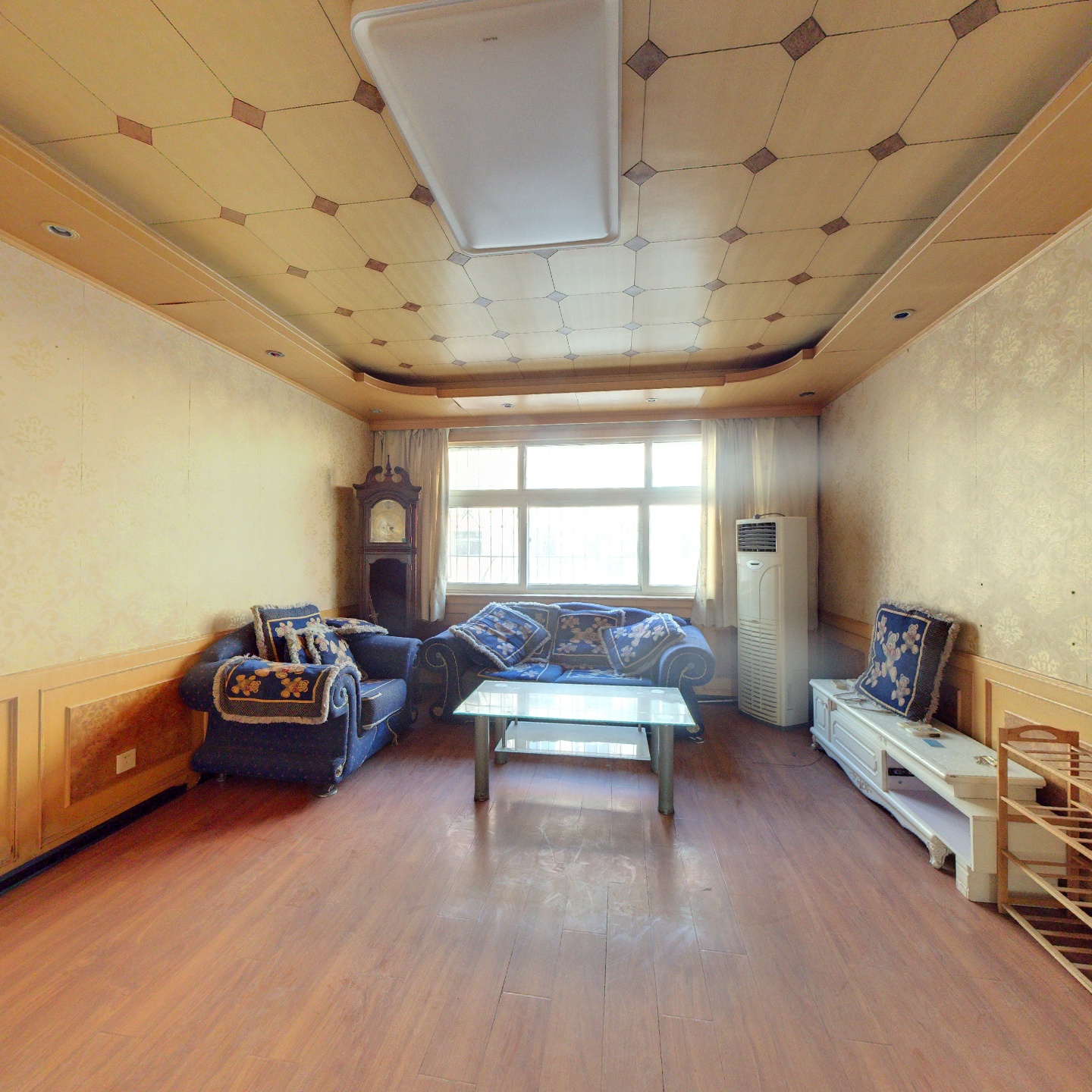 开发区槐林新村三阳开泰南北通透三居满五唯一税费低