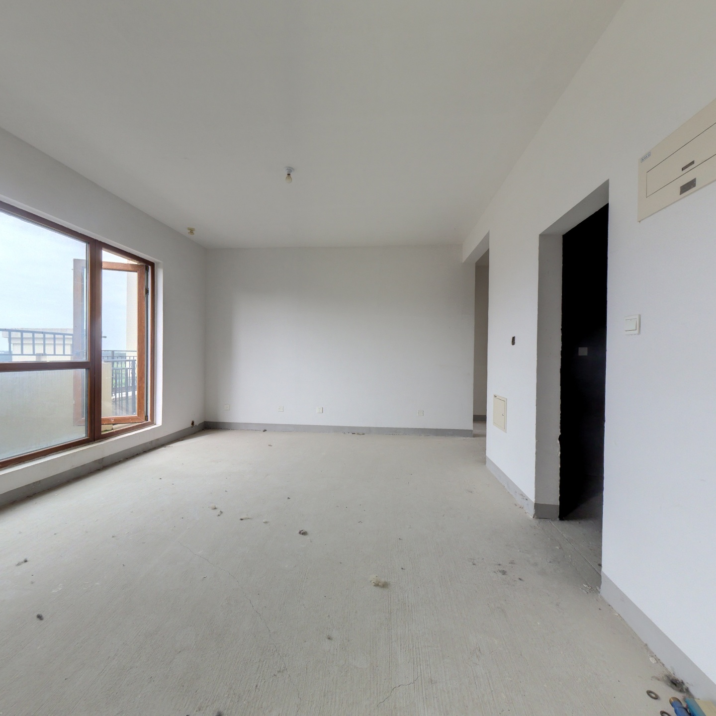 高铁新干线 3室2厅 南 北