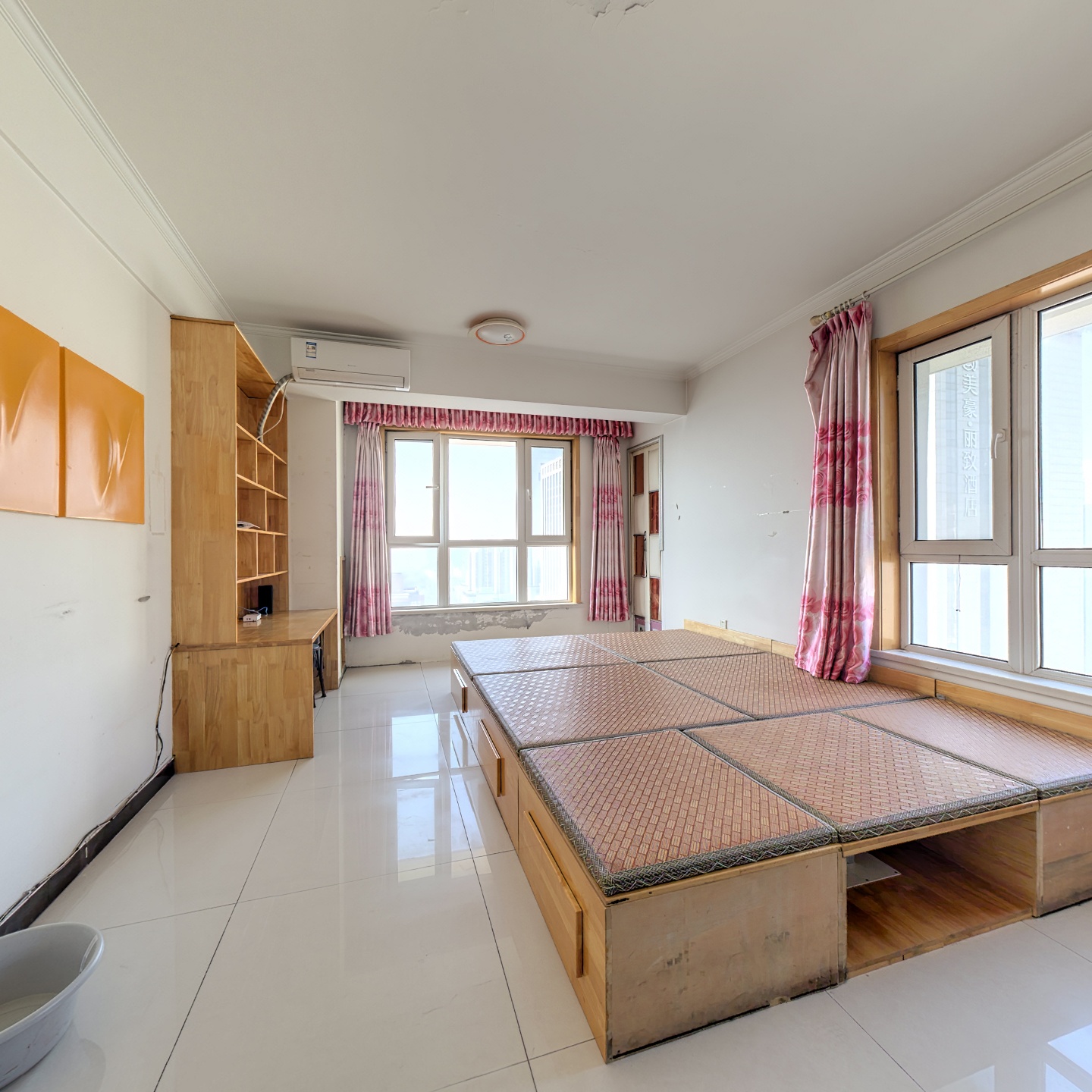 所属桃园商圈的金街公寓 一居室 高楼层