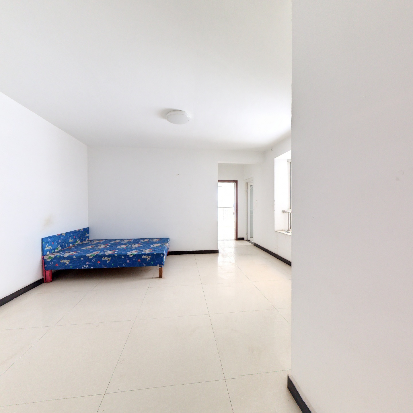 好楼层 采光好无遮挡.收拾的很无干净