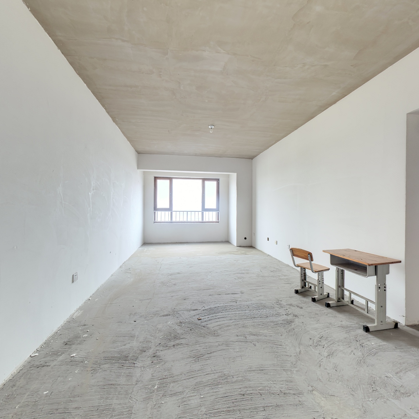 南北通透，70年产权，业主诚意出售