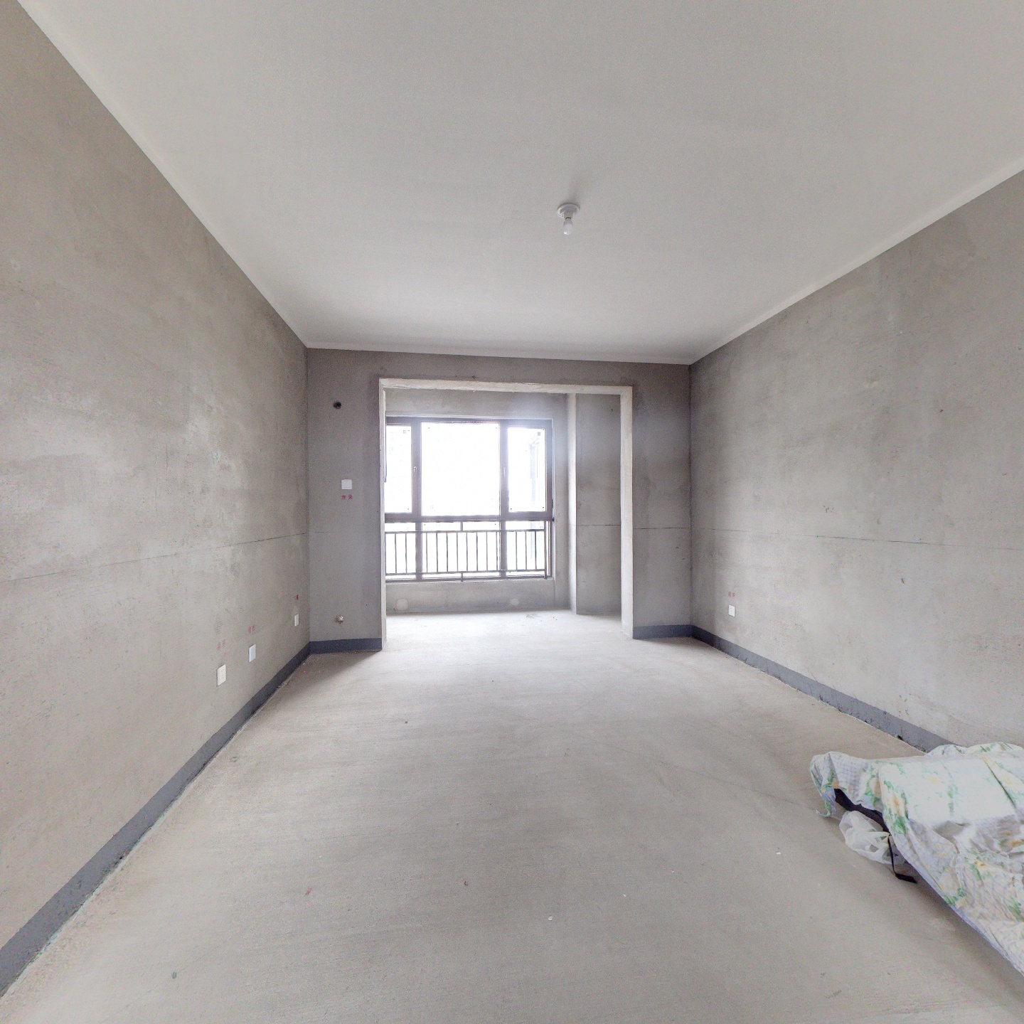 天伦湾三居室，中间楼层，采光无遮挡