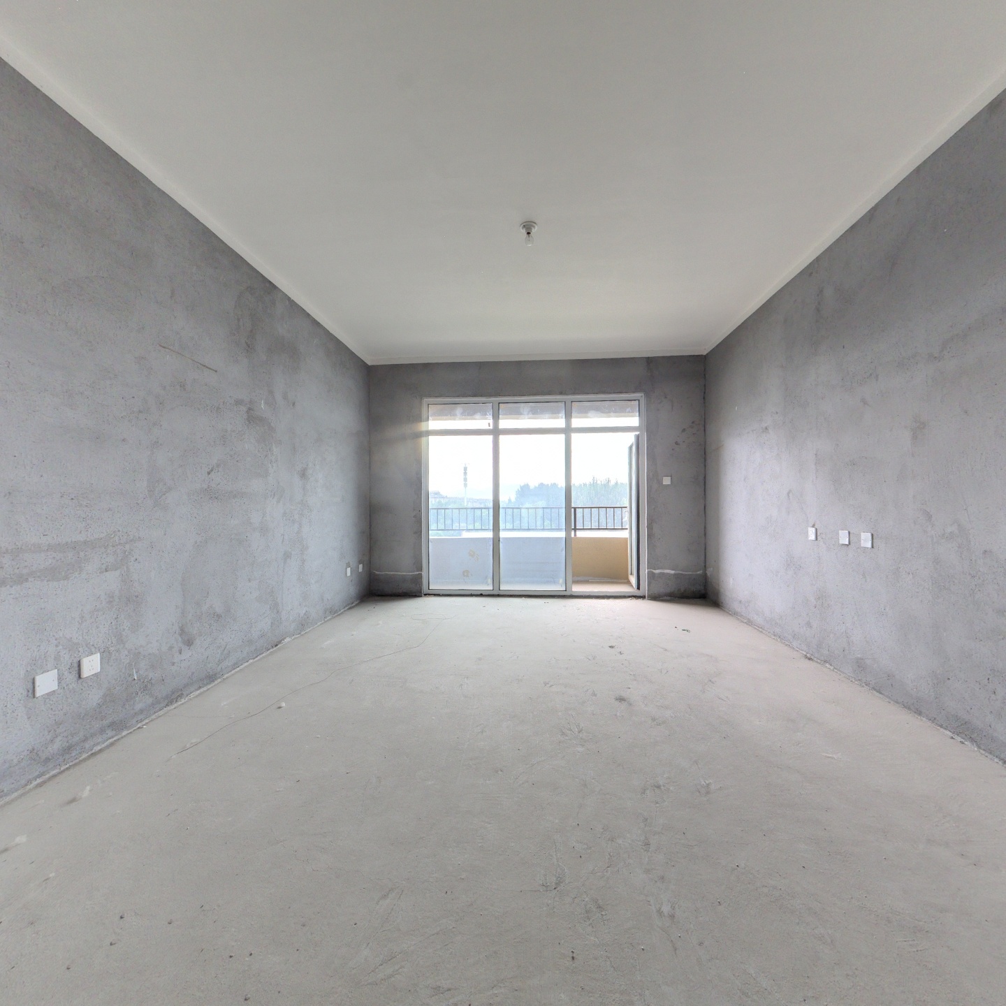 电梯6楼 带车储 南北通透 采光好 不挡不冲