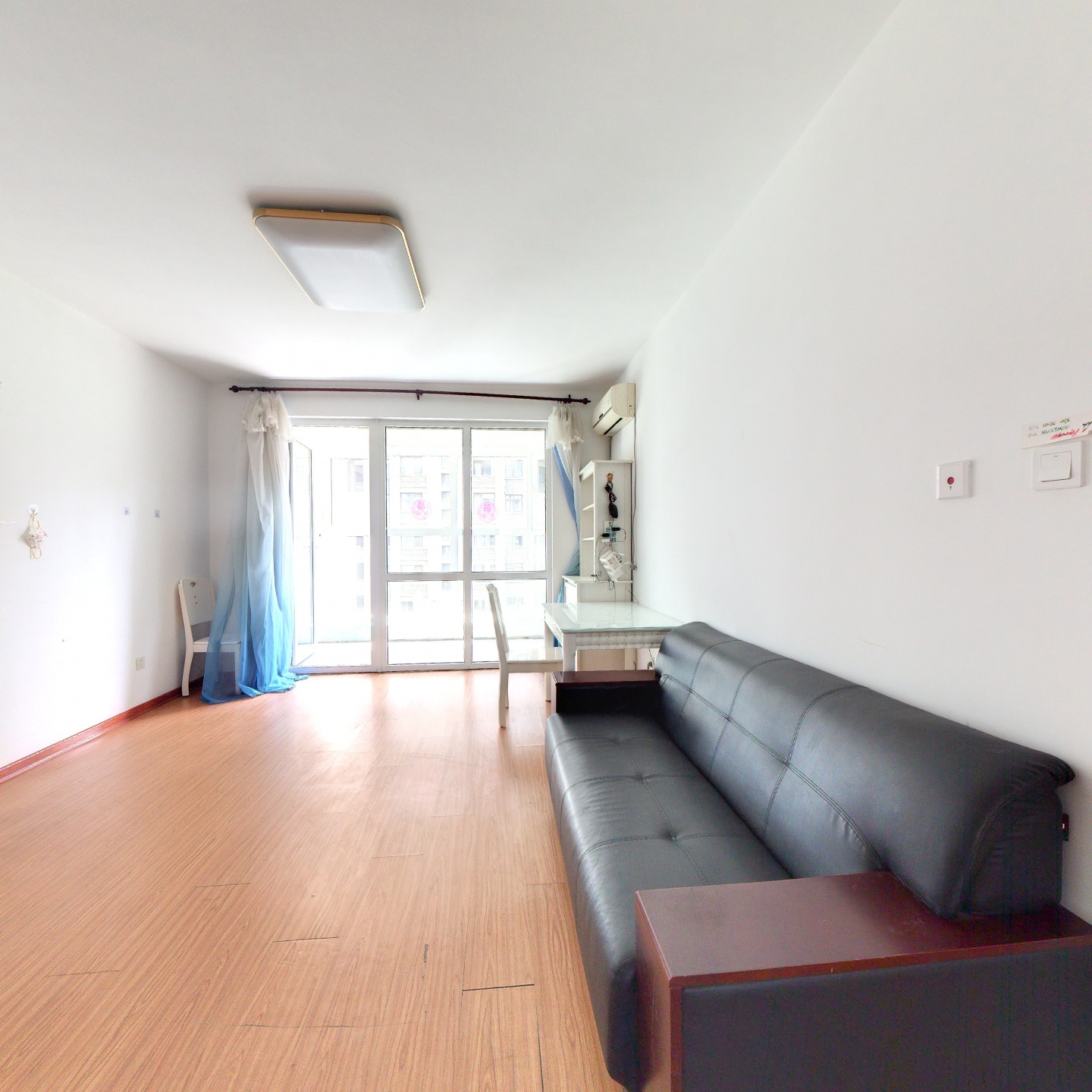 此房满二，看房方便，有装修，无尾款