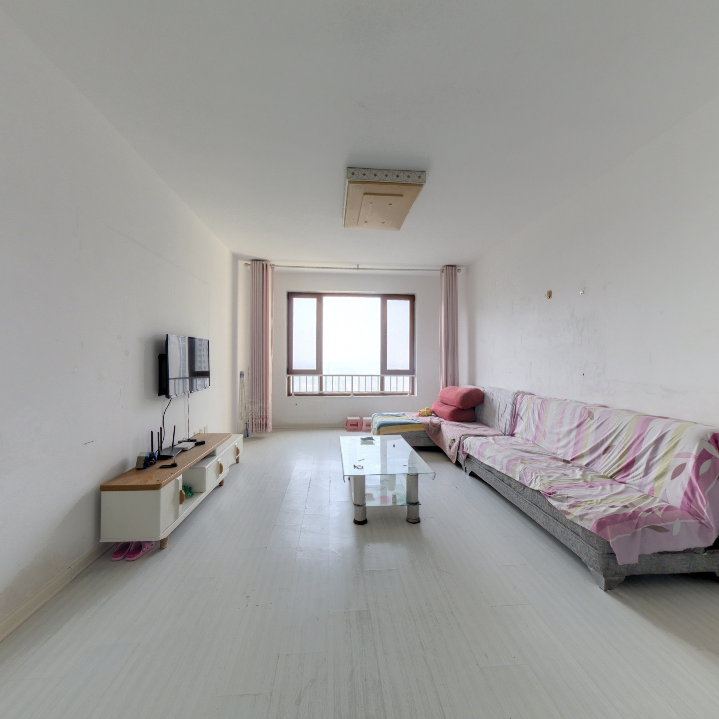 高铁片区 大产权 三居南北通透户型 采光好