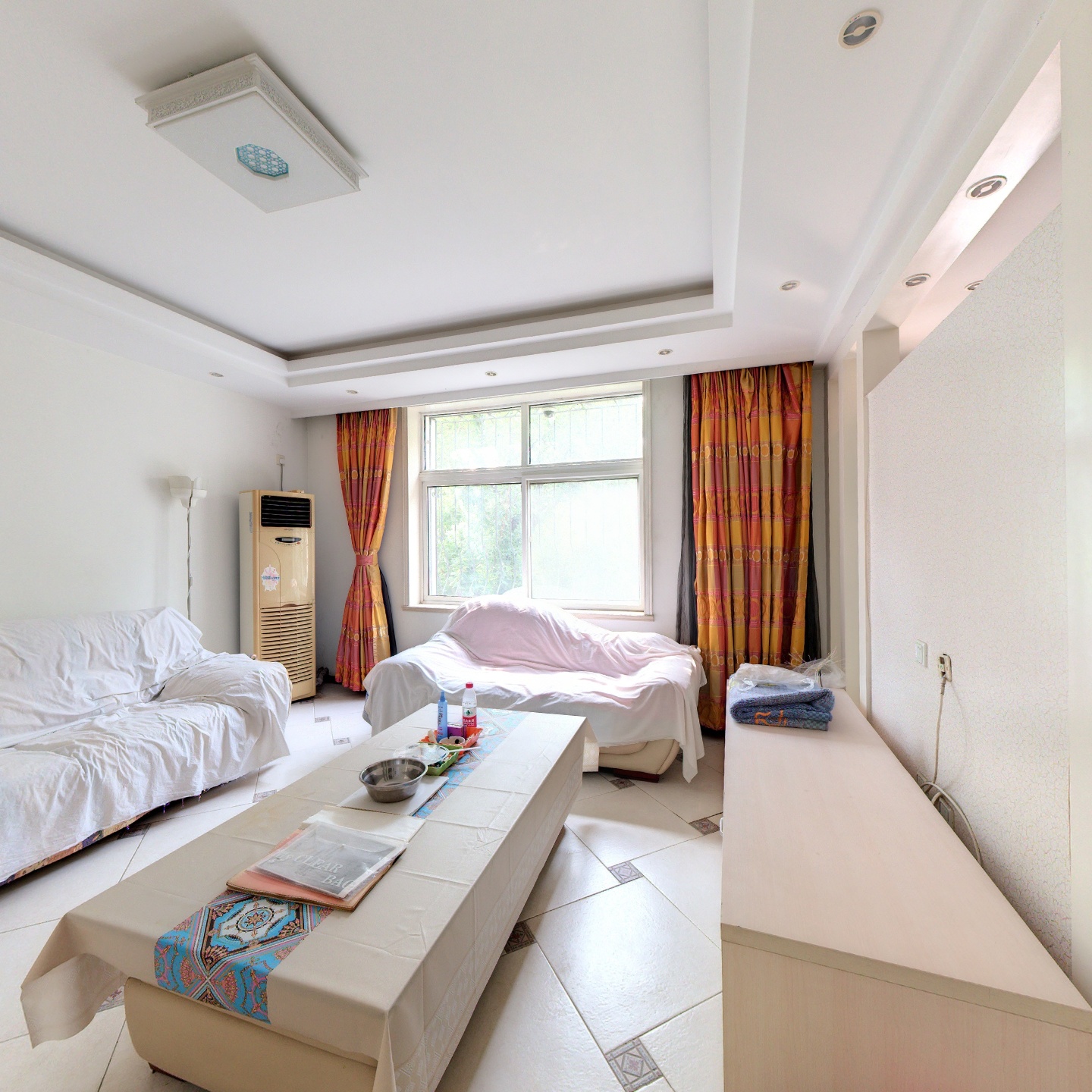 玫瑰假日 4室3厅 南 北