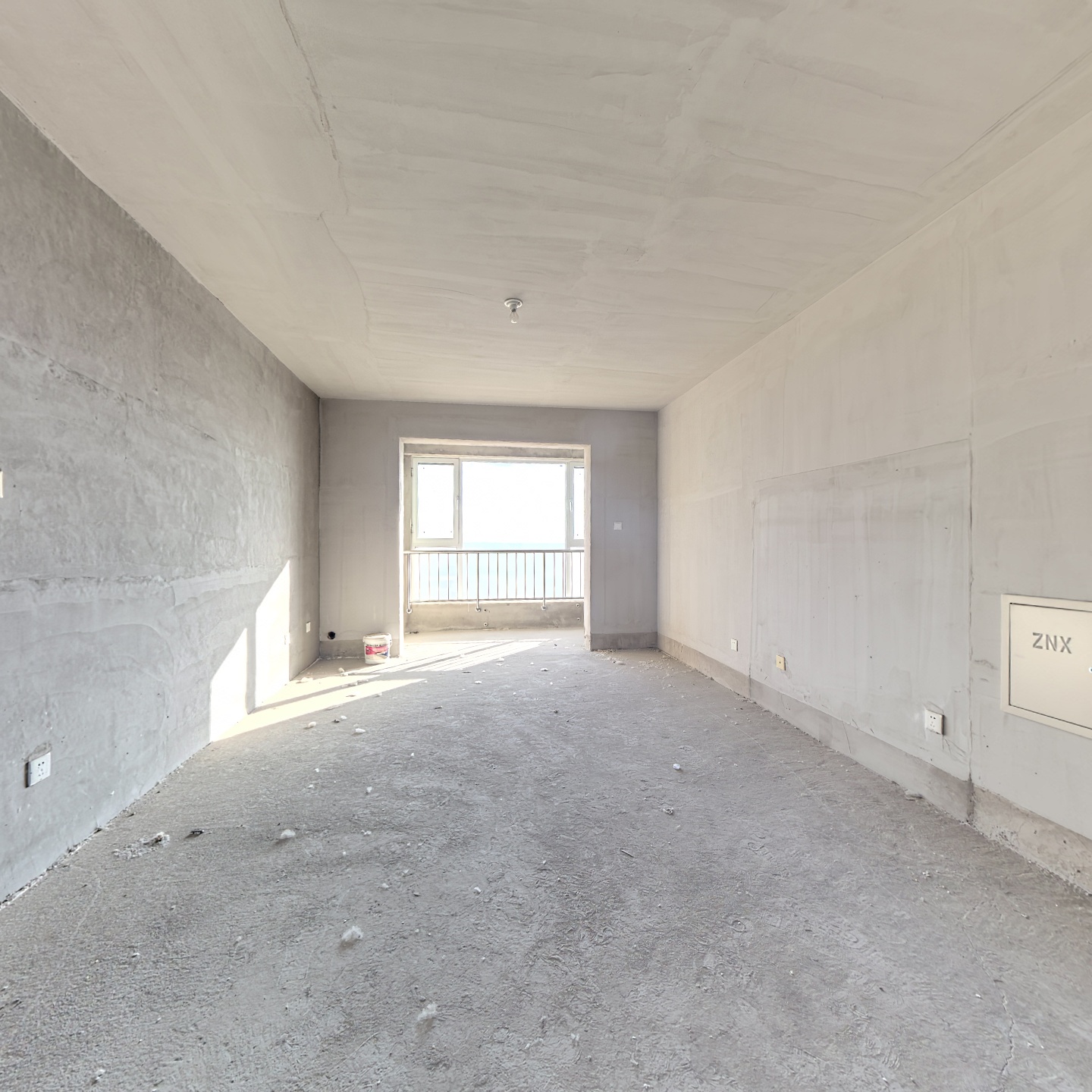 房本满二，无尾款，无抵押，70年住宅大产权