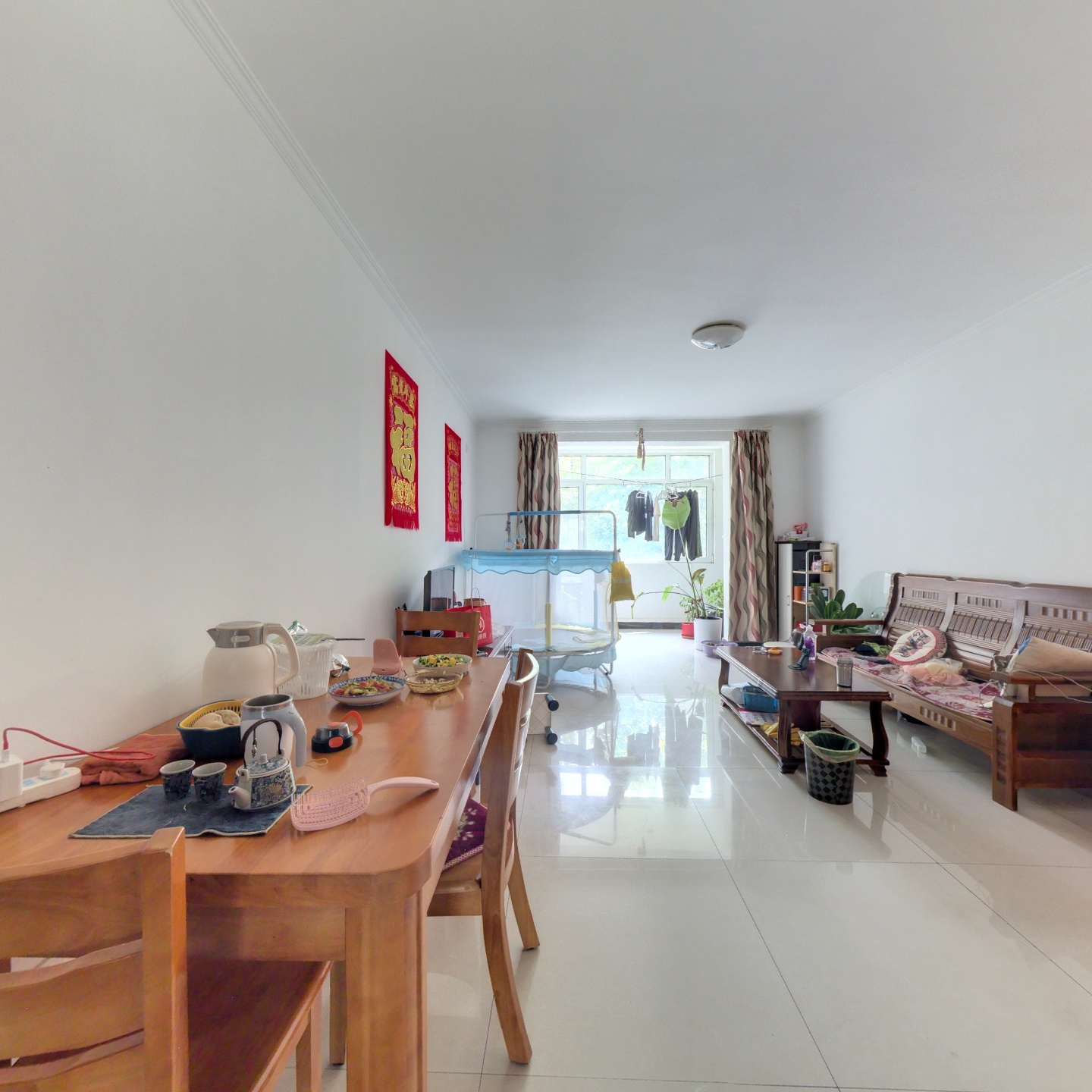 幸福嘉园 一梯两户 总高11层，洋房带车位一个