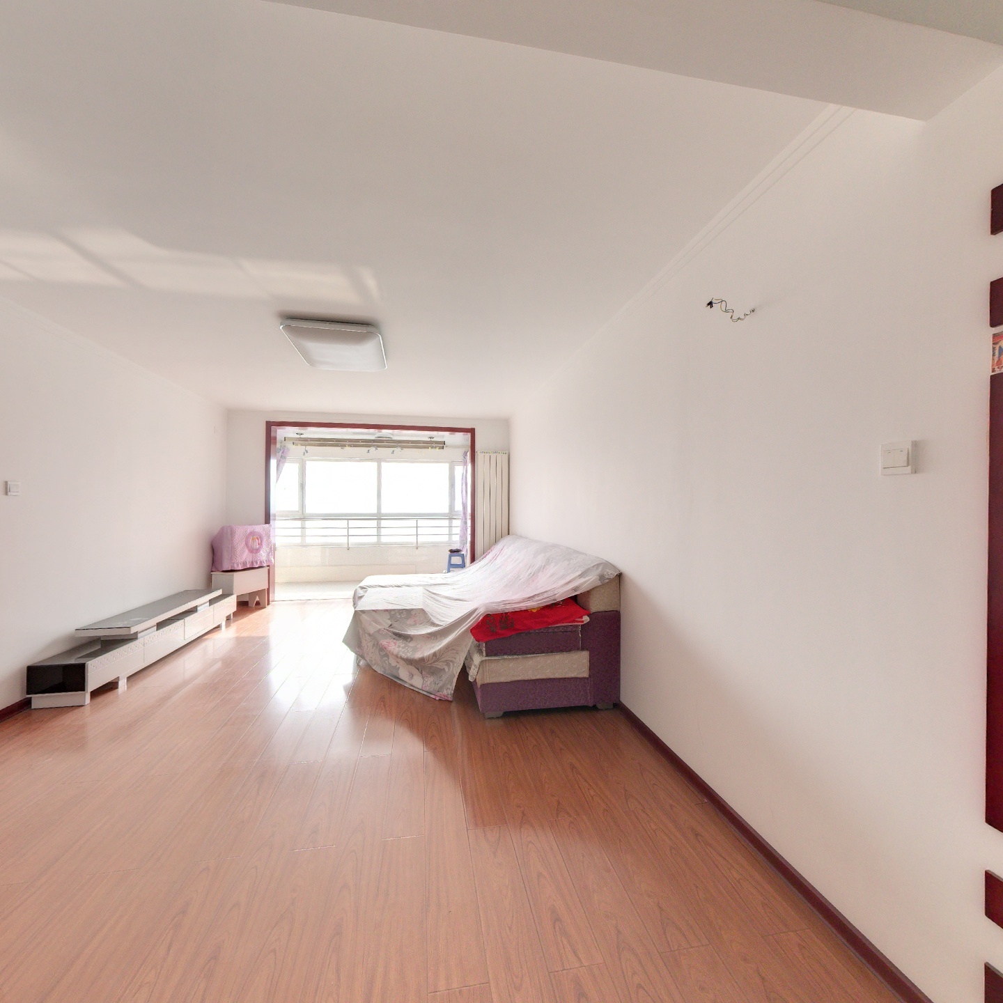 涿州开发区平安D区南北三居室房本满二精装诚意出售