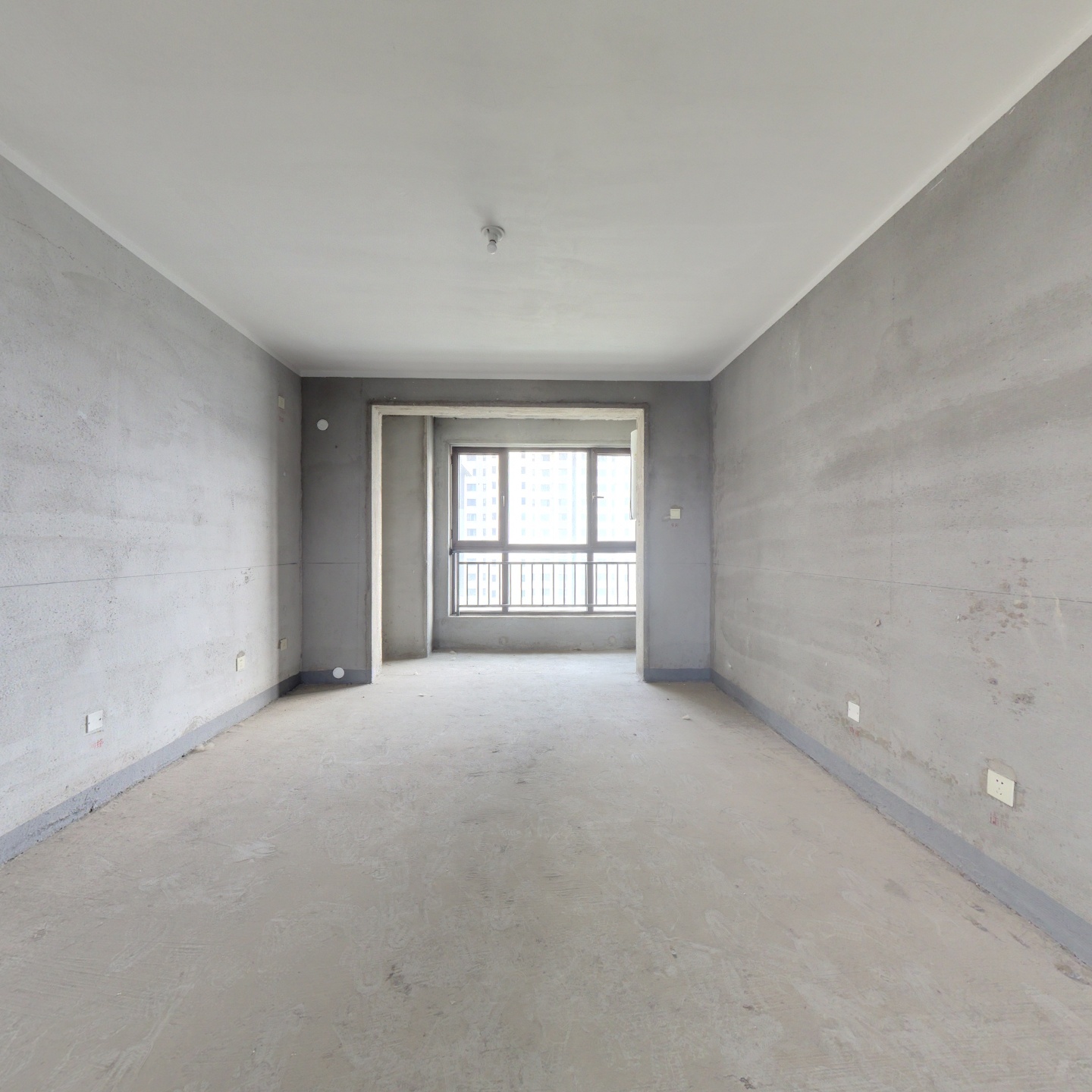 天伦湾嘉园，毛坯，通透三居，115平，100万