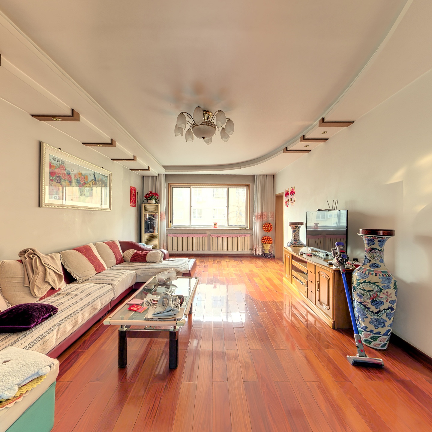 新星小区 冠云路 集中供暖 中间楼层