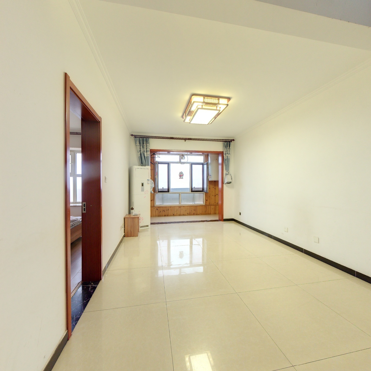 高楼层，视野开阔，带阁楼，有装修