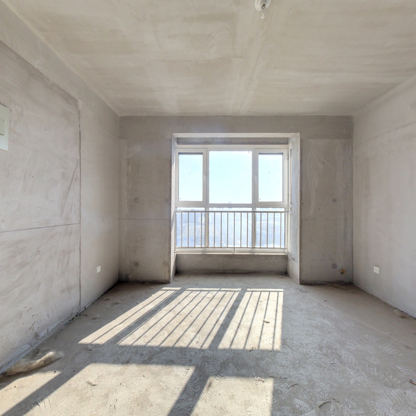 万悦城，毛坯房，东南北户型，明厨明卫，九月满二，