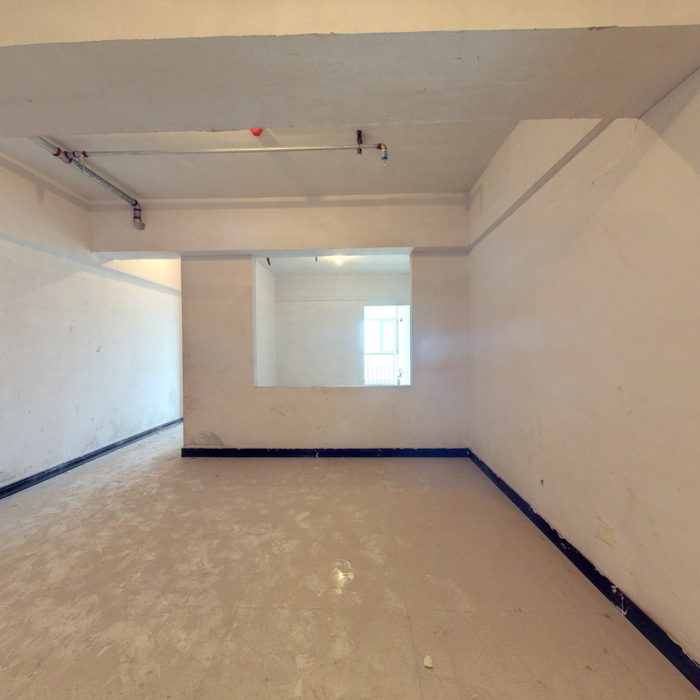 小区配套齐，位置好，高楼层，采光好，项目自带底商