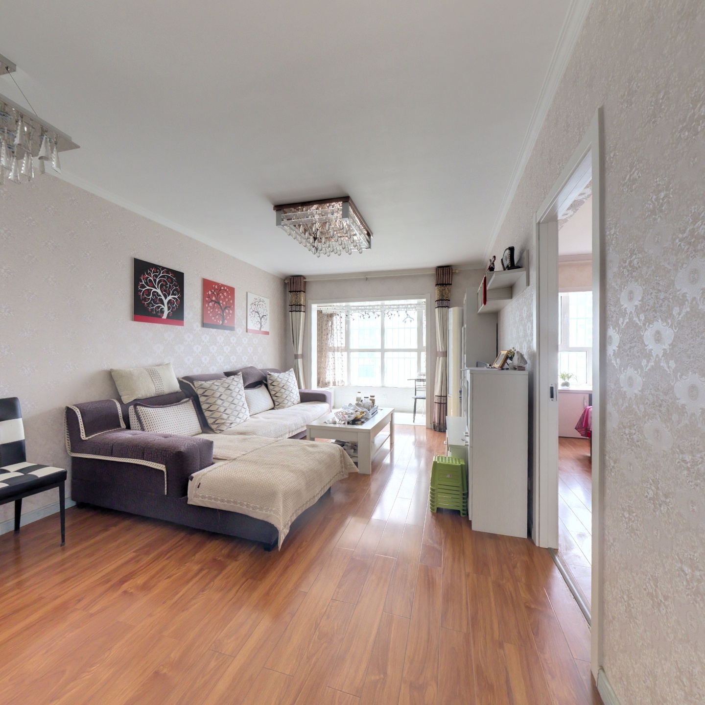 此房满二 户型方正 中高层 采光好 配套设施齐全