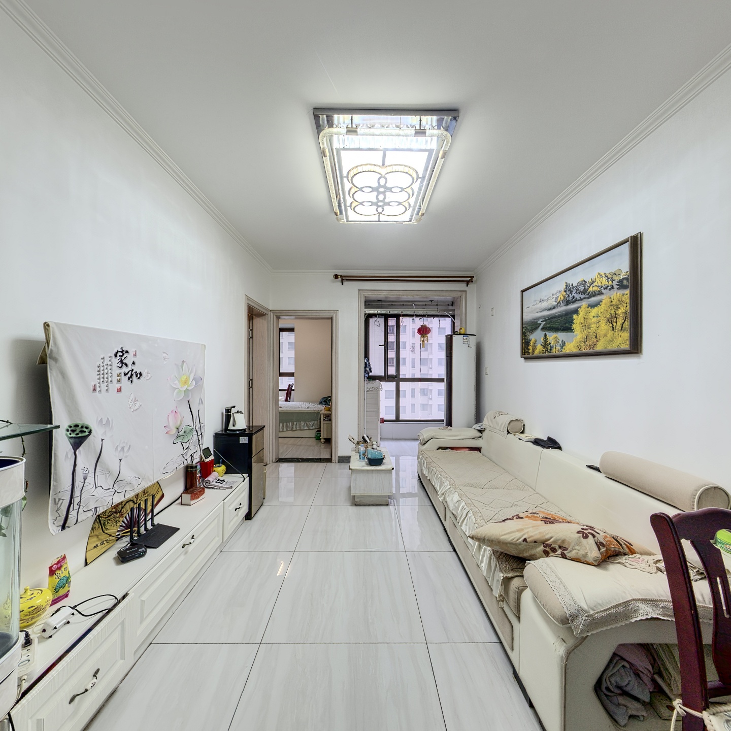 天伦湾一期  精装修两居室 看房提前约