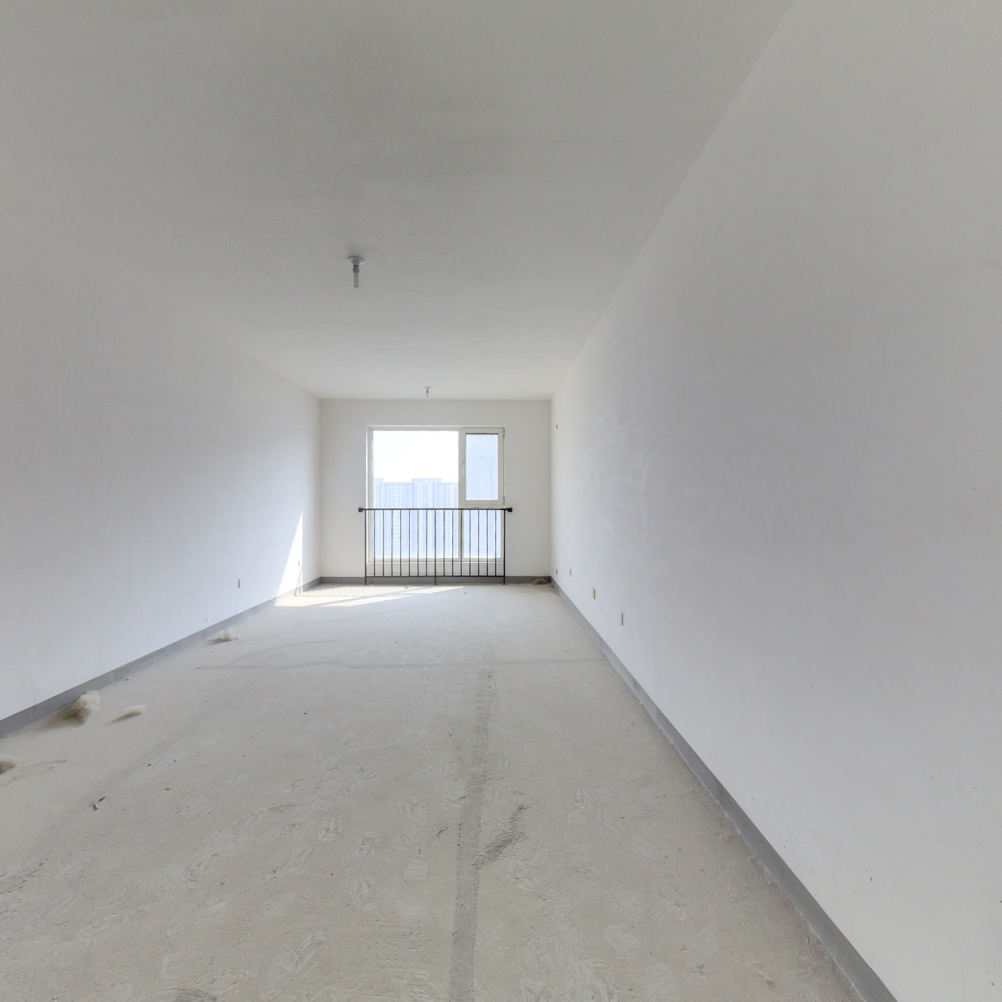 此房南北通.采光好.密码开门看房.价格可谈..税费低