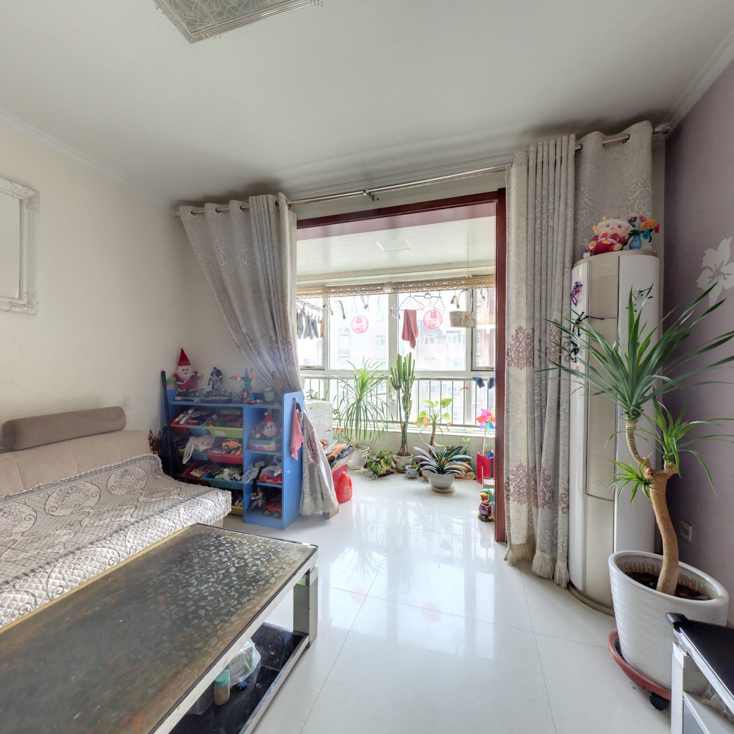 天地新城 简装  中高层 房本满五