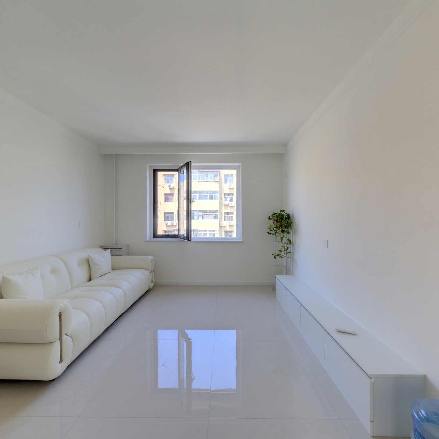 政法街好位置  精装未住  南北通透两居