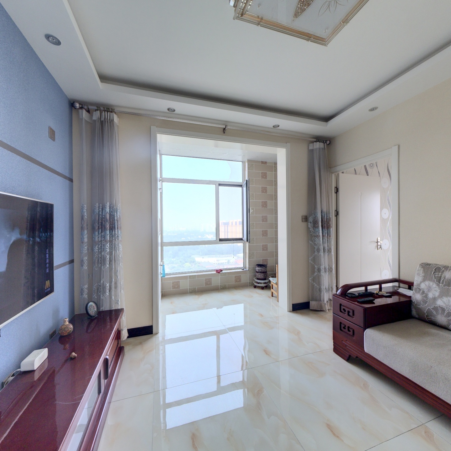 南北通透 房本满二 好楼层 简单装修