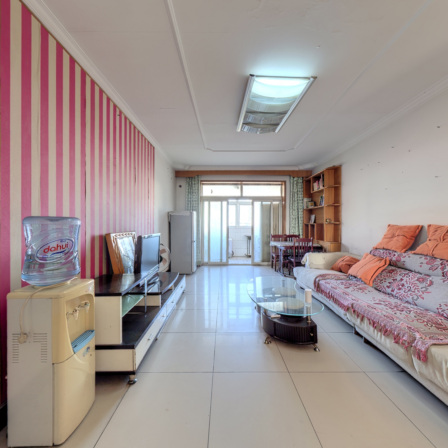 市区板楼，南北三居，房本满五，税费低。