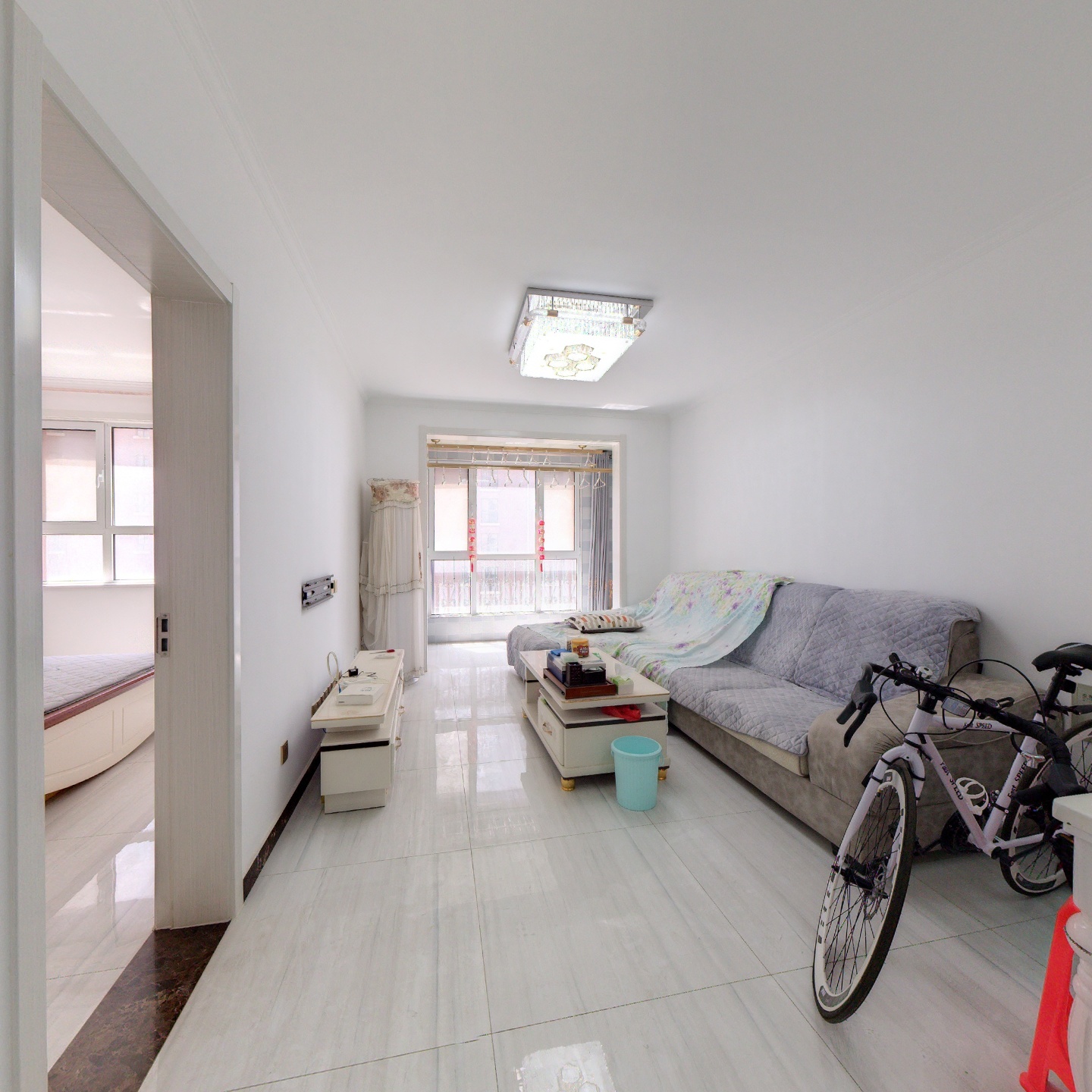 牛津·花园精装两居室 中间楼层税费低 满二